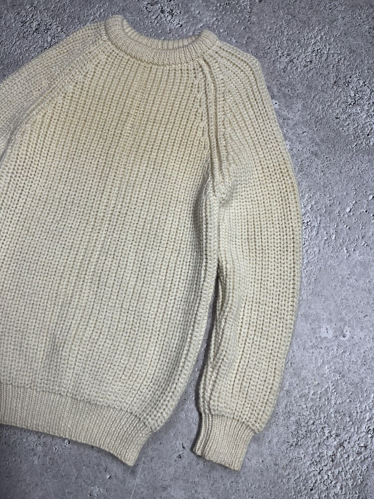 Other Vintage Clan Royal Wool Sweater Made in Great Britain Knit Size US S / EU 44-46 / 1 - 2 Thumbnail