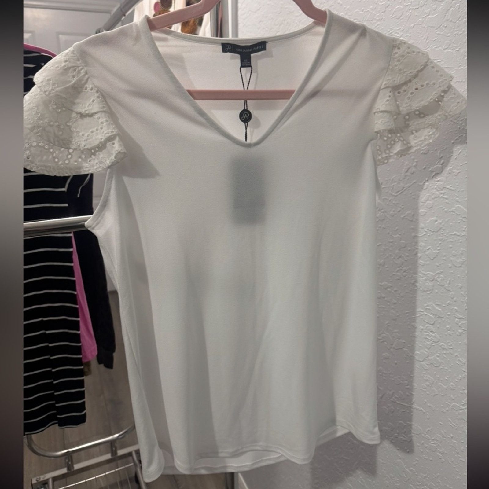 Adrianna Papell NWT Adrianna Papell Cream Lace Sleeve Blouse Size XS Size XS / US 0-2 / IT 36-38 - 1 Thumbnail
