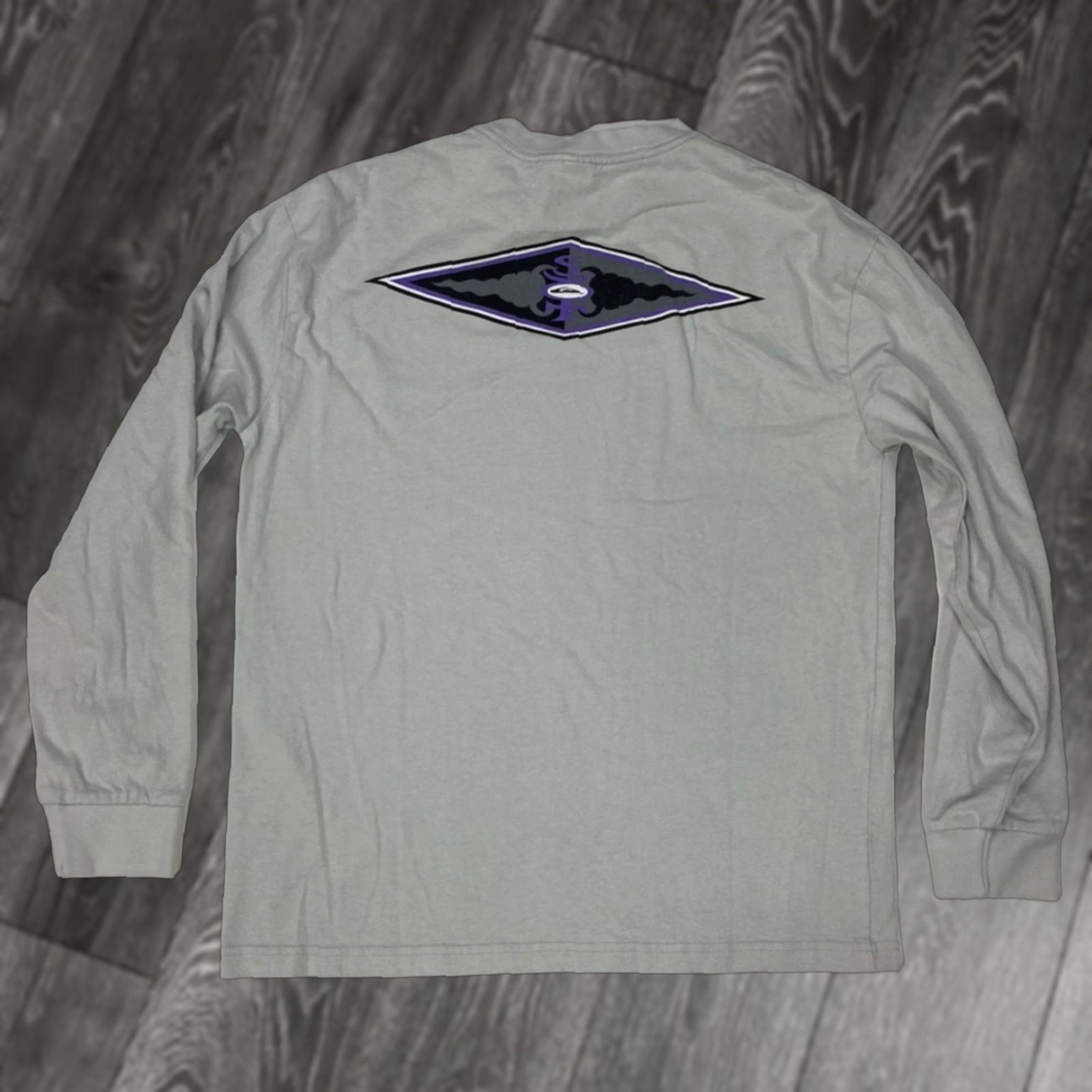 Quiksilver VINTAGE Quiksilver SOT Graphic T-shirt Men Small Gray Long Sleeve Size US S / EU 44-46 / 1 - 1 Thumbnail