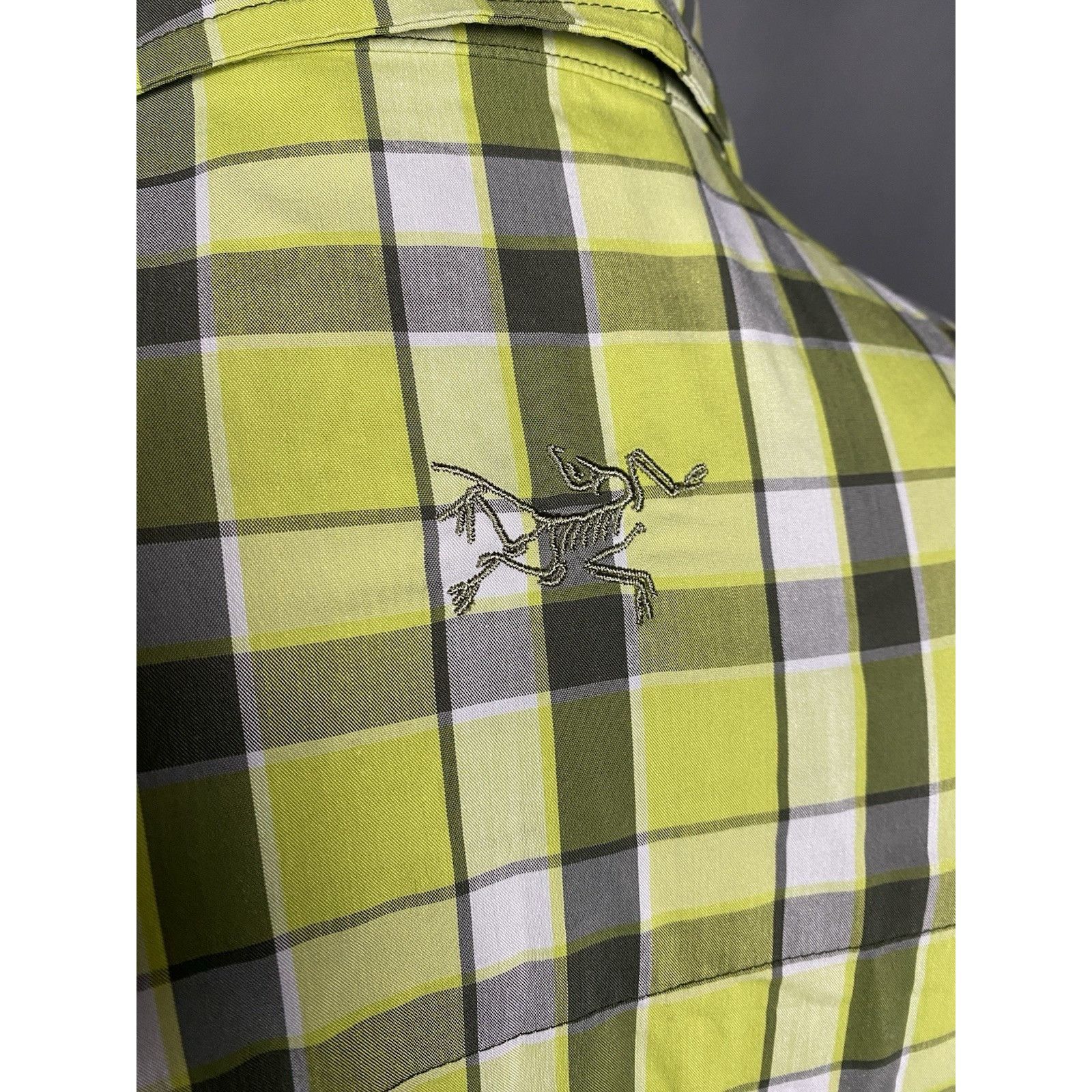 Arc'teryx MINT! Arc'Teryx Men' Green Checked Short Sleeve Shirt Size M Size US M / EU 48-50 / 2 - 9 Thumbnail