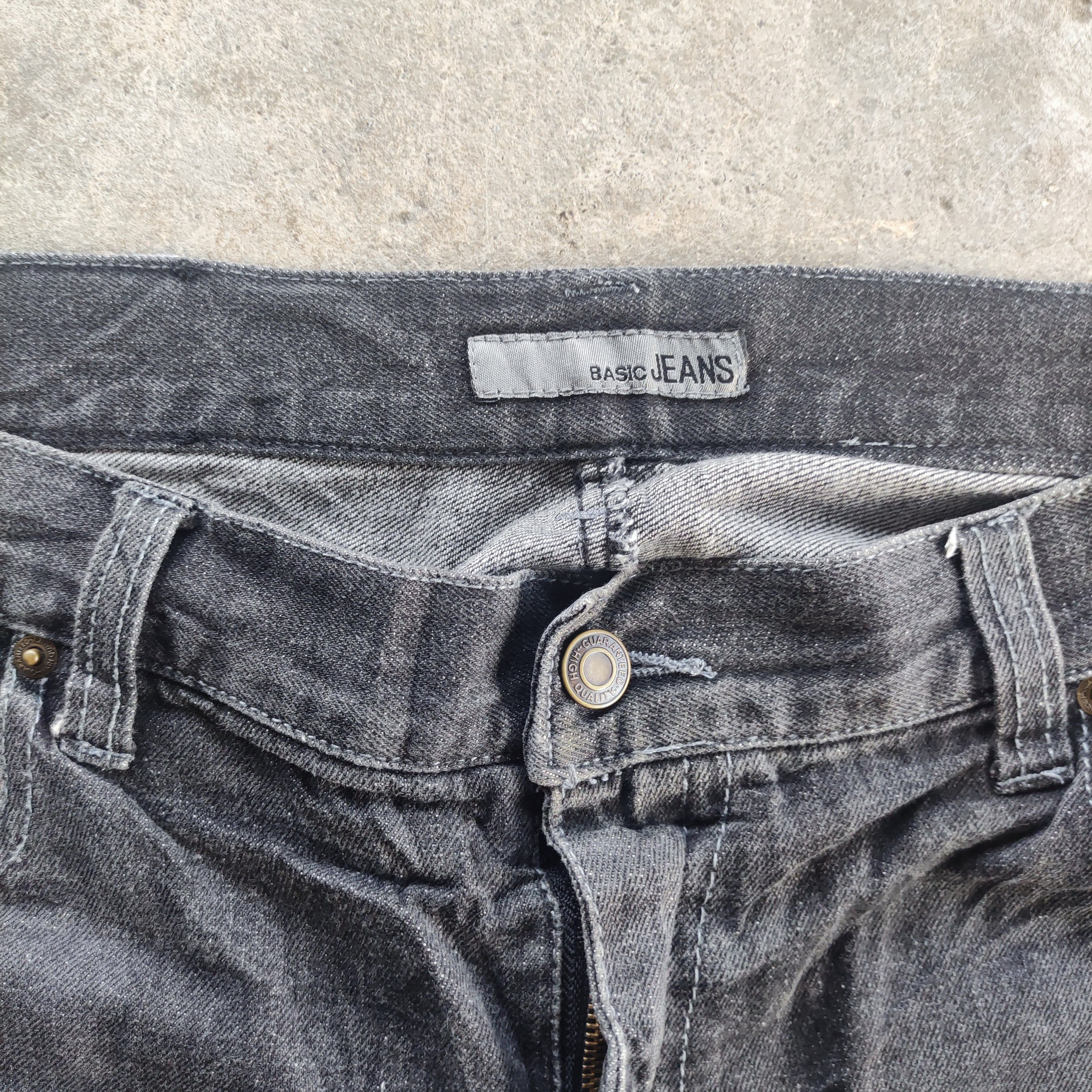 Japanese Brand Vintage Japanese Basic Jeans Brand Baggy Jeans Faded pants Size US 38 / EU 54 - 5 Thumbnail
