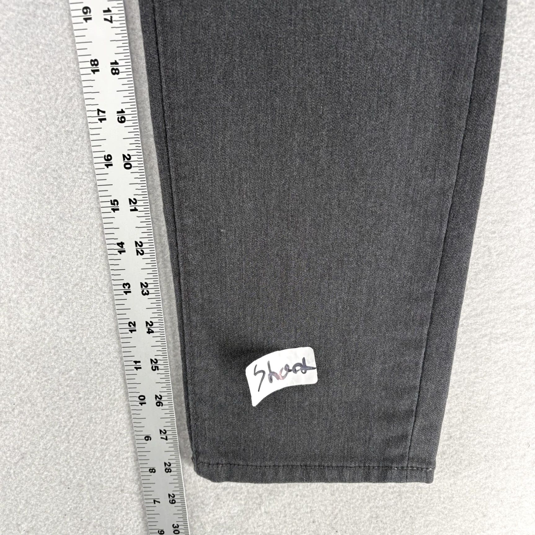 Banana Republic Banana Republic Travel Jeans Mens 31x28 Charcoal Athletic Stretch Denim Tapered Jeans Clothing Mens Banana Republic Travel Jean Charcoal Gray 90s? Size US 31 - 7 Thumbnail