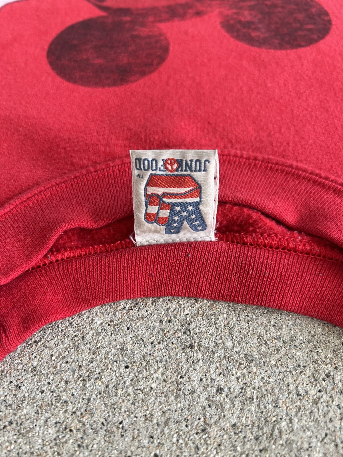 Disney × Junk Food 1990s Red Junk Food Mickey Mouse Crewneck Sweatshirt Unisex Size US L / EU 52-54 / 3 - 3 Thumbnail