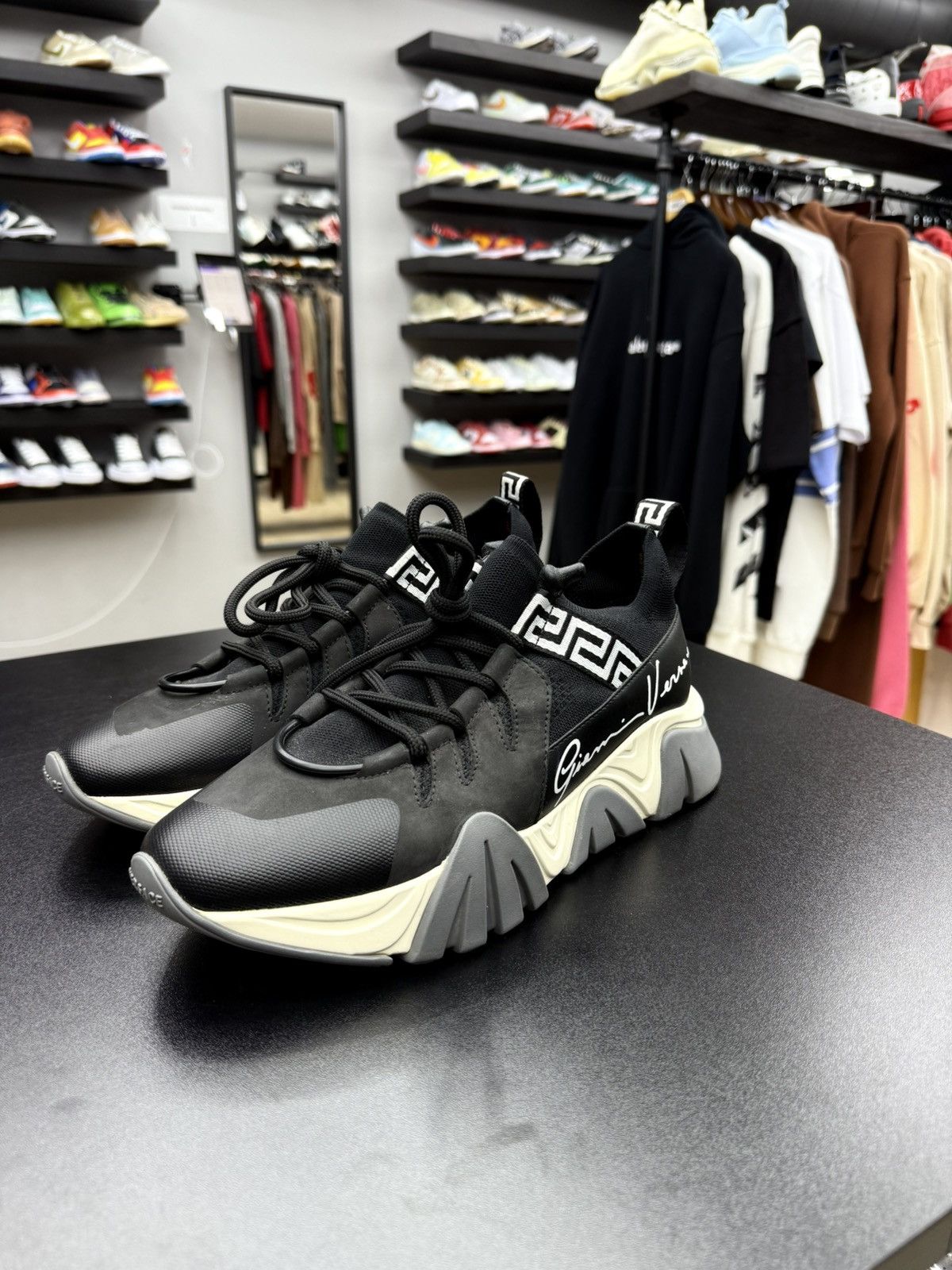 Versace Versace Squalo Black Signature Trainer Shoes Size 40 / 7 US Size US 7 / EU 40 - 7 Thumbnail