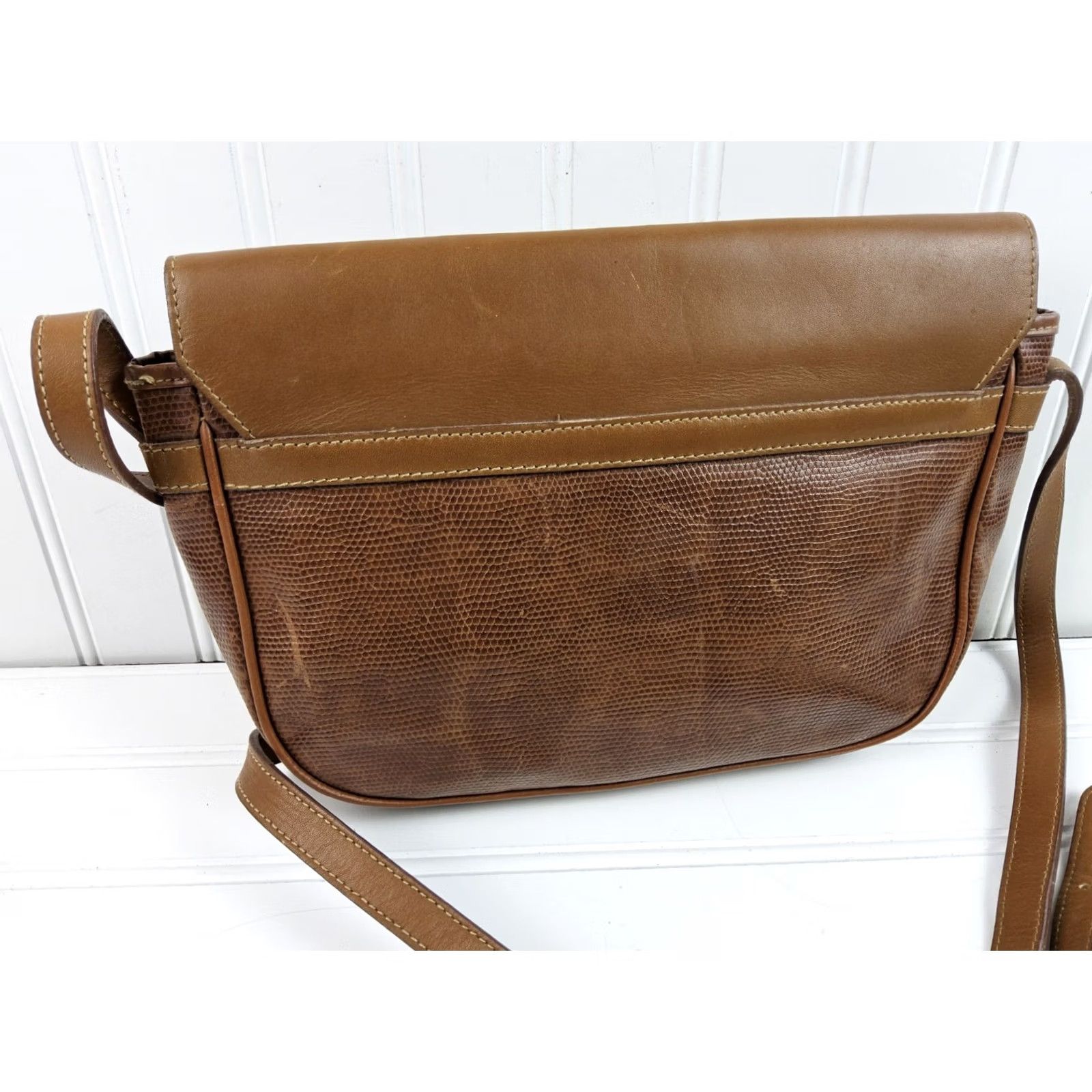 Vintage VINTAGE Nina Ricci Paris Snake Leather Shoulder Handbag Purse Womens Brown Leather Shoulder Bag 10x7.5x2 Size ONE SIZE - 3 Thumbnail