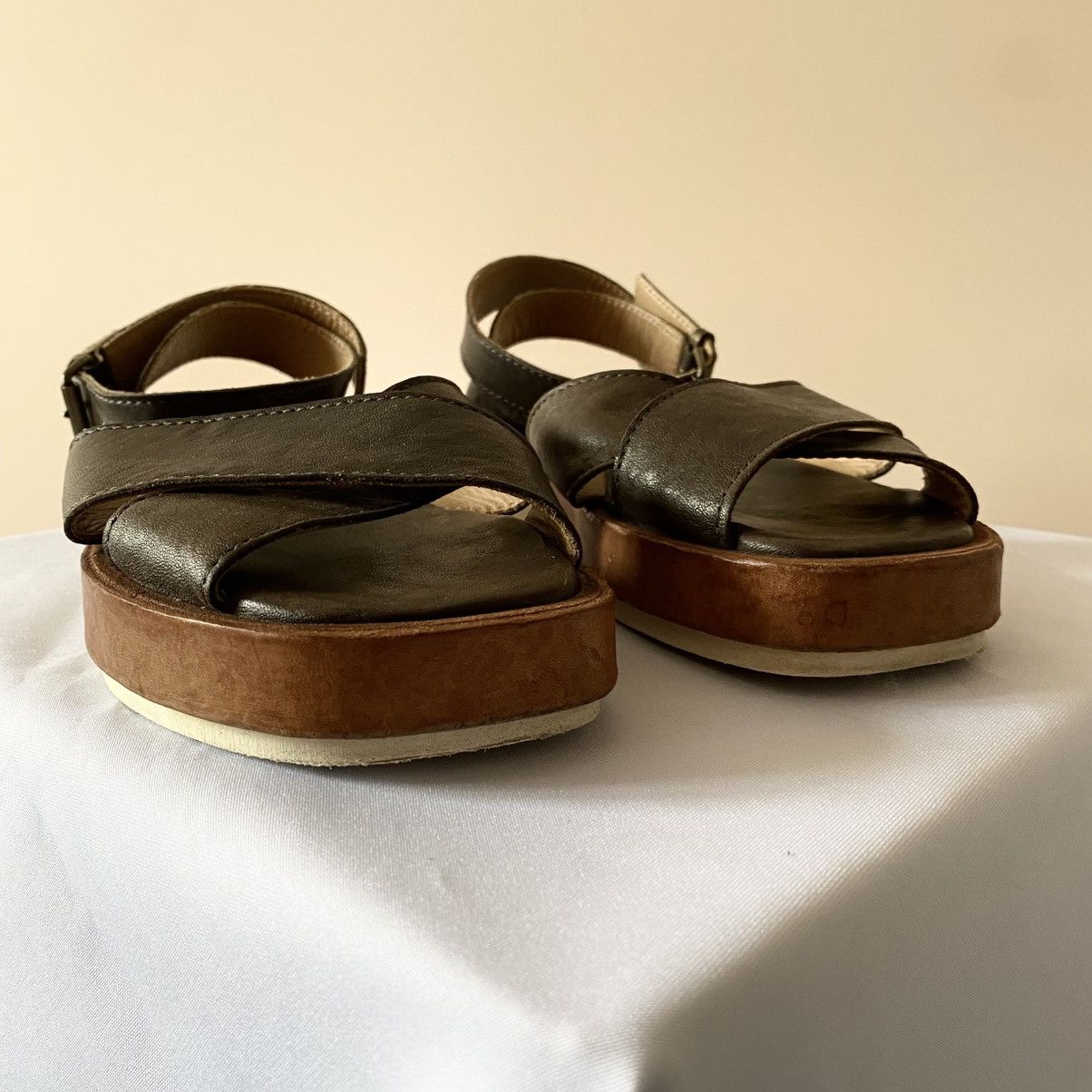 Dirk Bikkembergs × MoMA × Puma MoMa Leather Sandals Ballet Flats Shoes Puma Style Y2K Size US 9 / IT 39 - 5 Thumbnail
