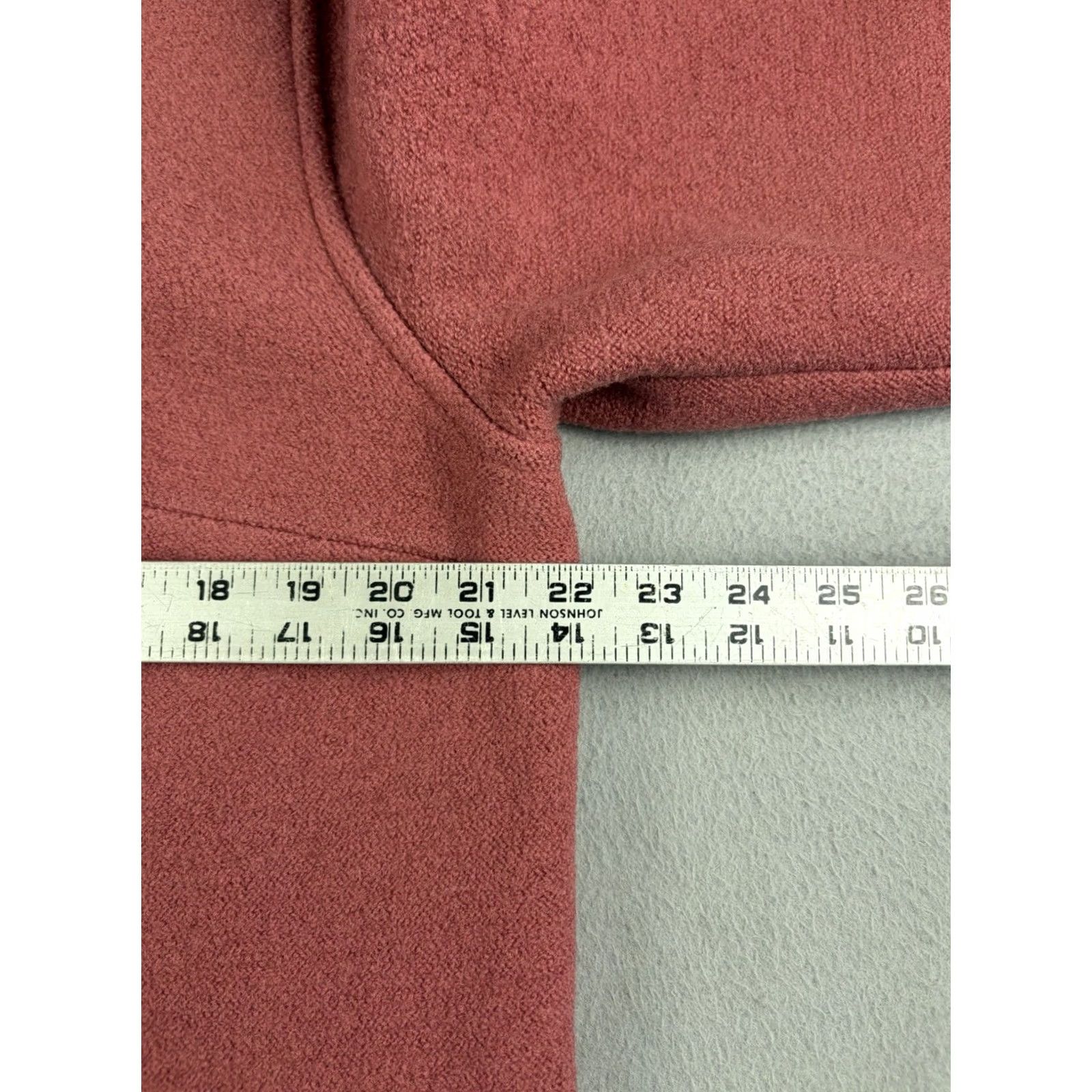 Vintage VINTAGE Geiger Cardigan Sweater Women’s Size 46 Pink Wool Knit Button Front Puff Sleeve Round Neck Casual Womens Size L / US 10 / IT 46 - 6 Thumbnail