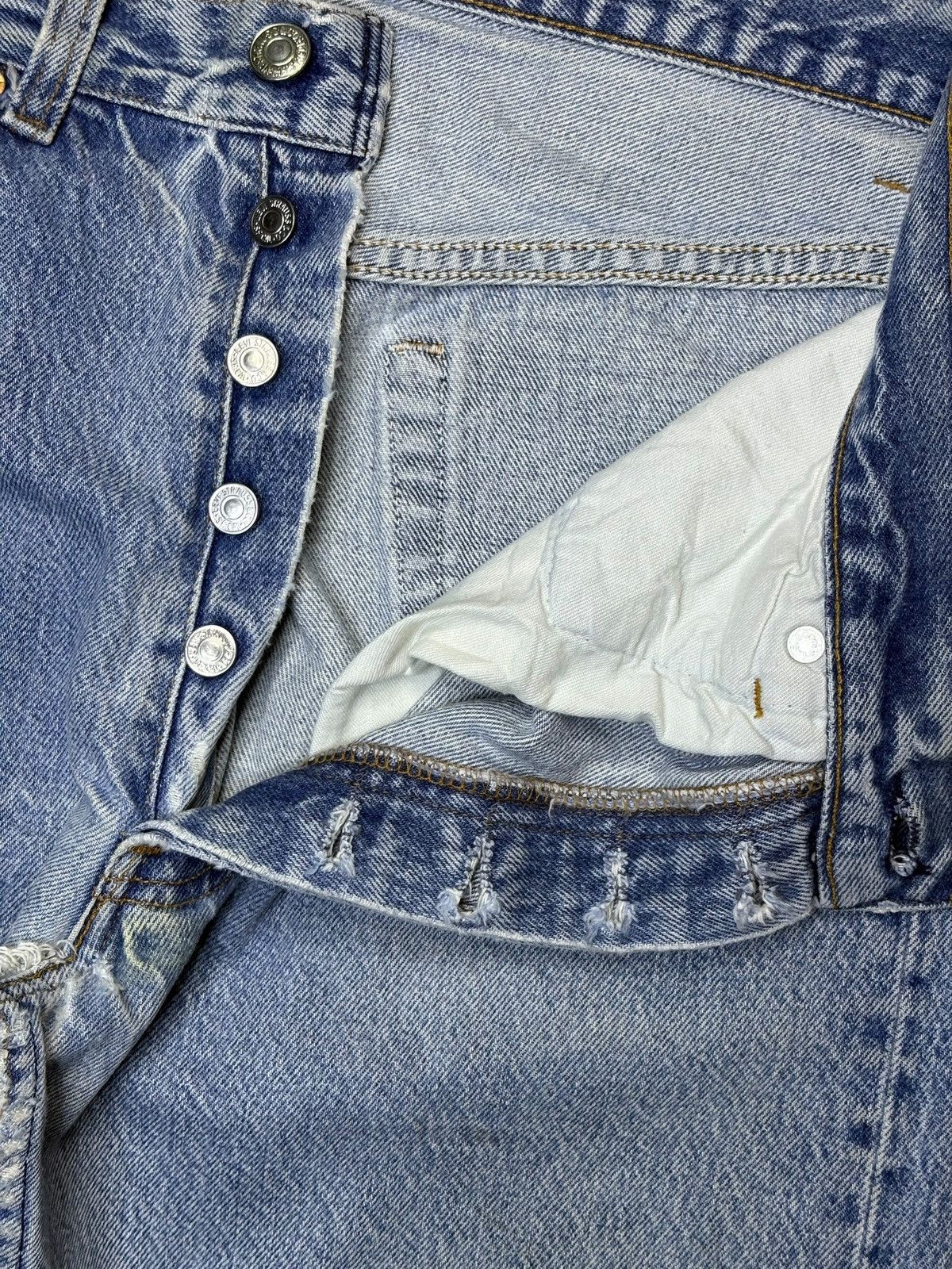 Levi's Vintage 80s Levis 501xx Blue Wash Distressed Jeans Size US 31 - 3 Thumbnail