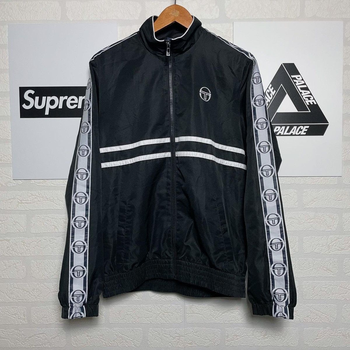 Sergio Tacchini Sergio Tacchini Vintage 90s White Track Jacket Size US S / EU 44-46 / 1 - 1 Thumbnail