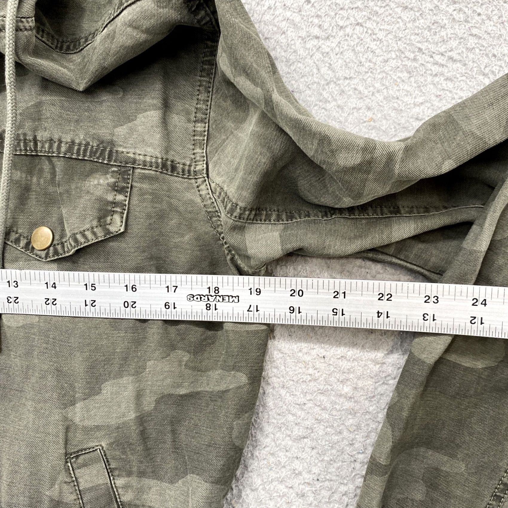 Vintage Maurices Women’s Rayon Full Zip Camo Hooded Jacket Size M Green Outdoor Military Jacket Size M / US 6-8 / IT 42-44 - 5 Thumbnail