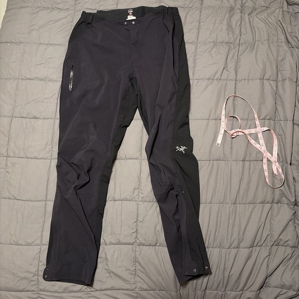 Arc'teryx *Rare* Vintage Arc’teryx Velox Pants Size US 39 - 1 Thumbnail