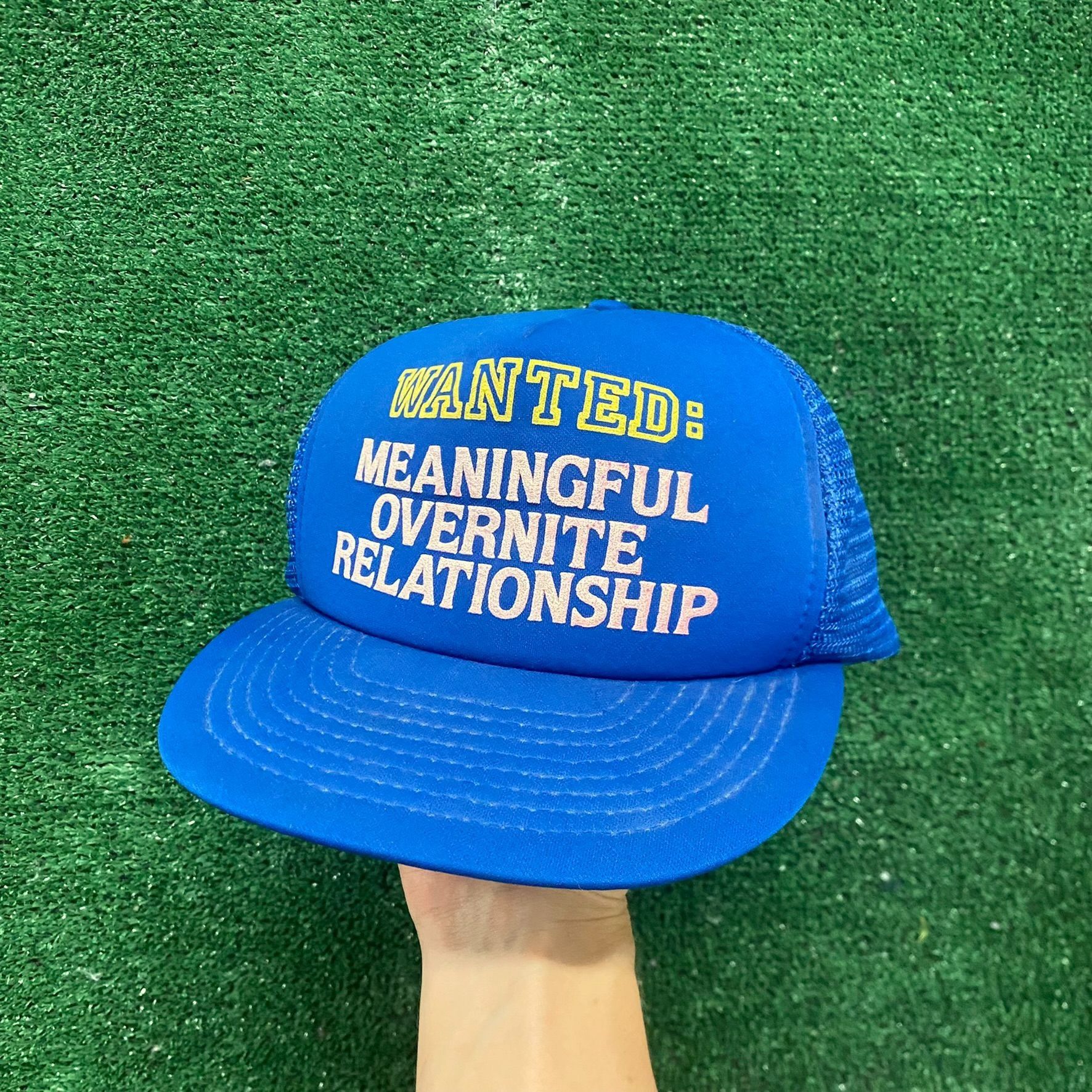 Vintage Vintage 90s Hookups Quote Essential Funny Slogan Trucker Hat Size ONE SIZE - 1 Thumbnail