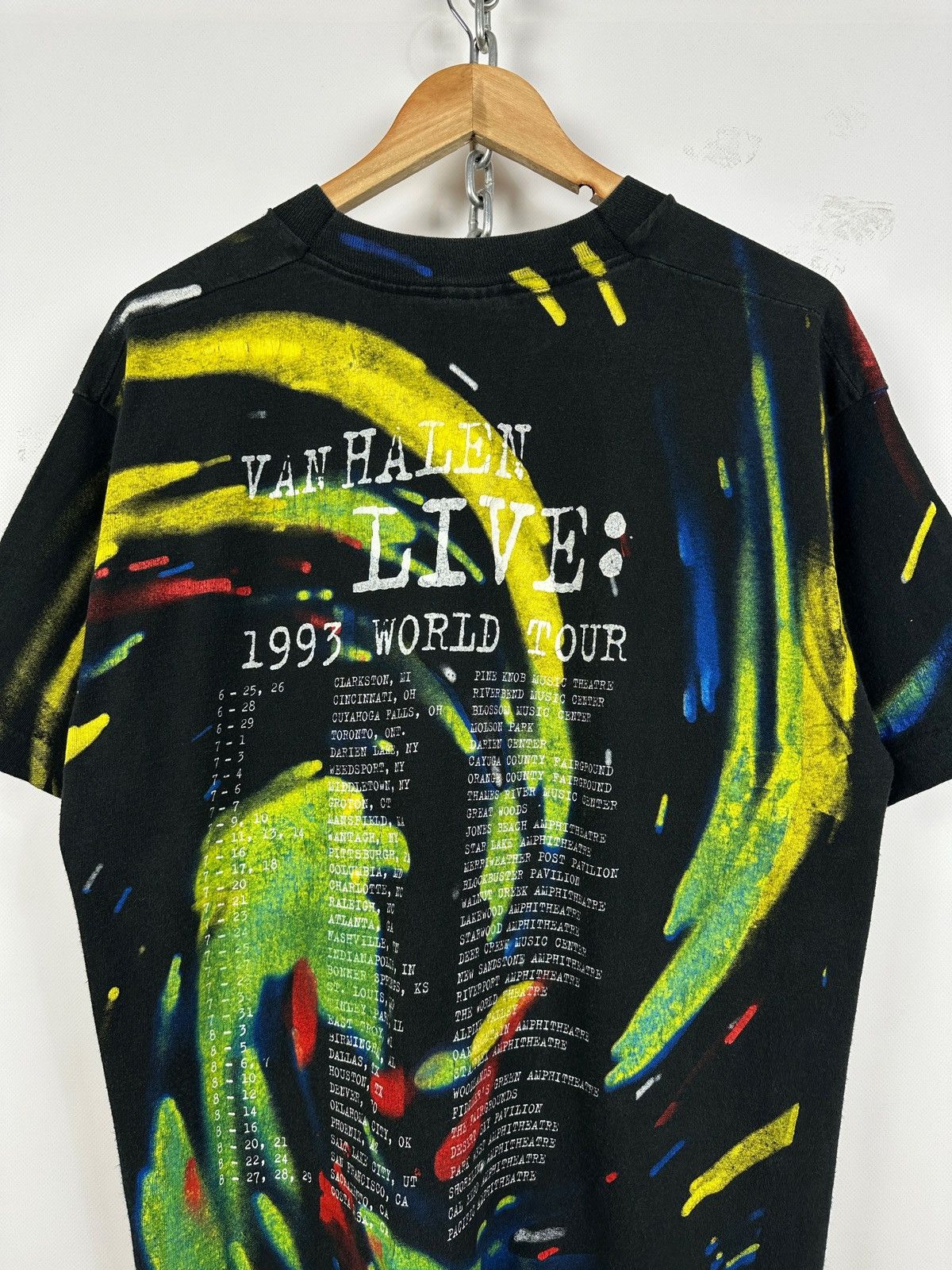 Band Tees 1993 Vintage Van Halen Live AOP World Tour Band T-Shirt Size US L / EU 52-54 / 3 - 11 Thumbnail