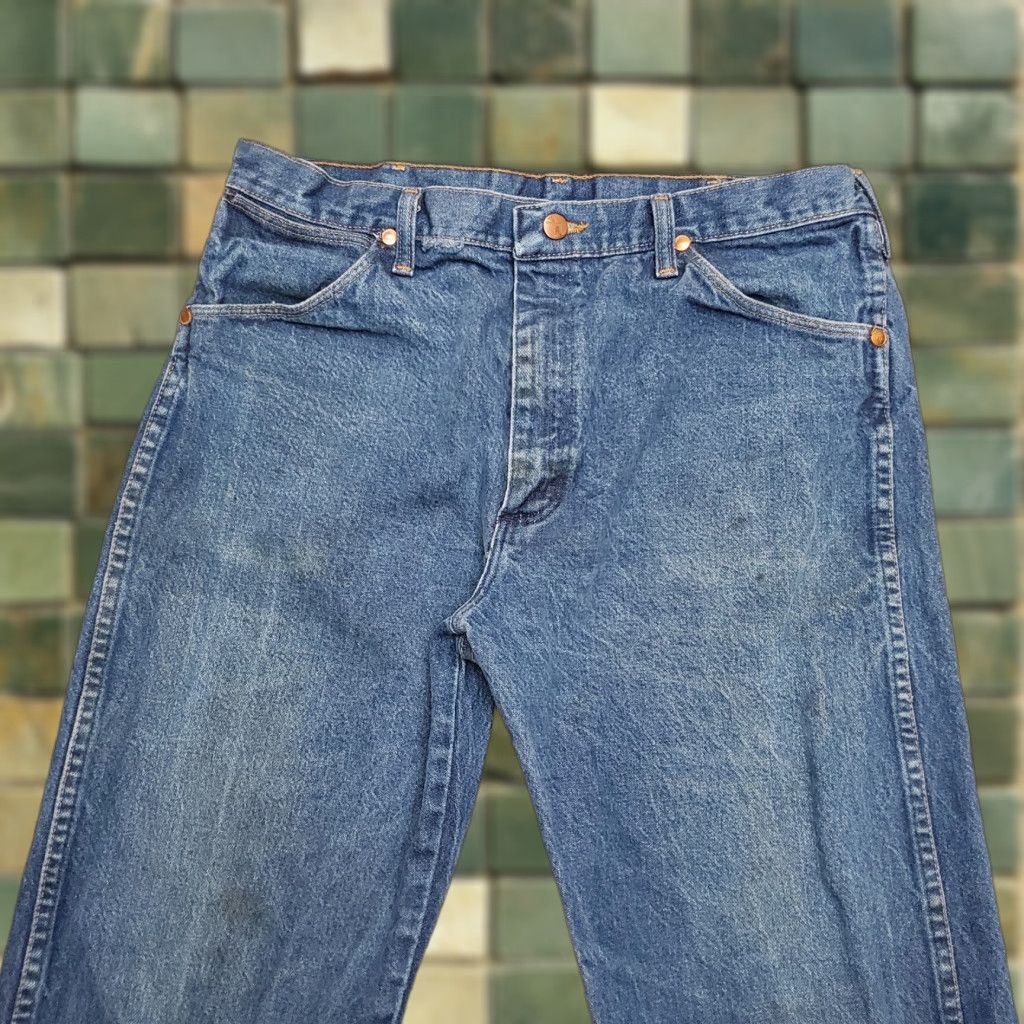Wrangler VINTAGE Wrangler Jeans Mens 35x32 Blue Denim Cowboy Straight 100% Cotton 13MWZPW USA Cowboys Womens? Size US 35 - 1 Thumbnail
