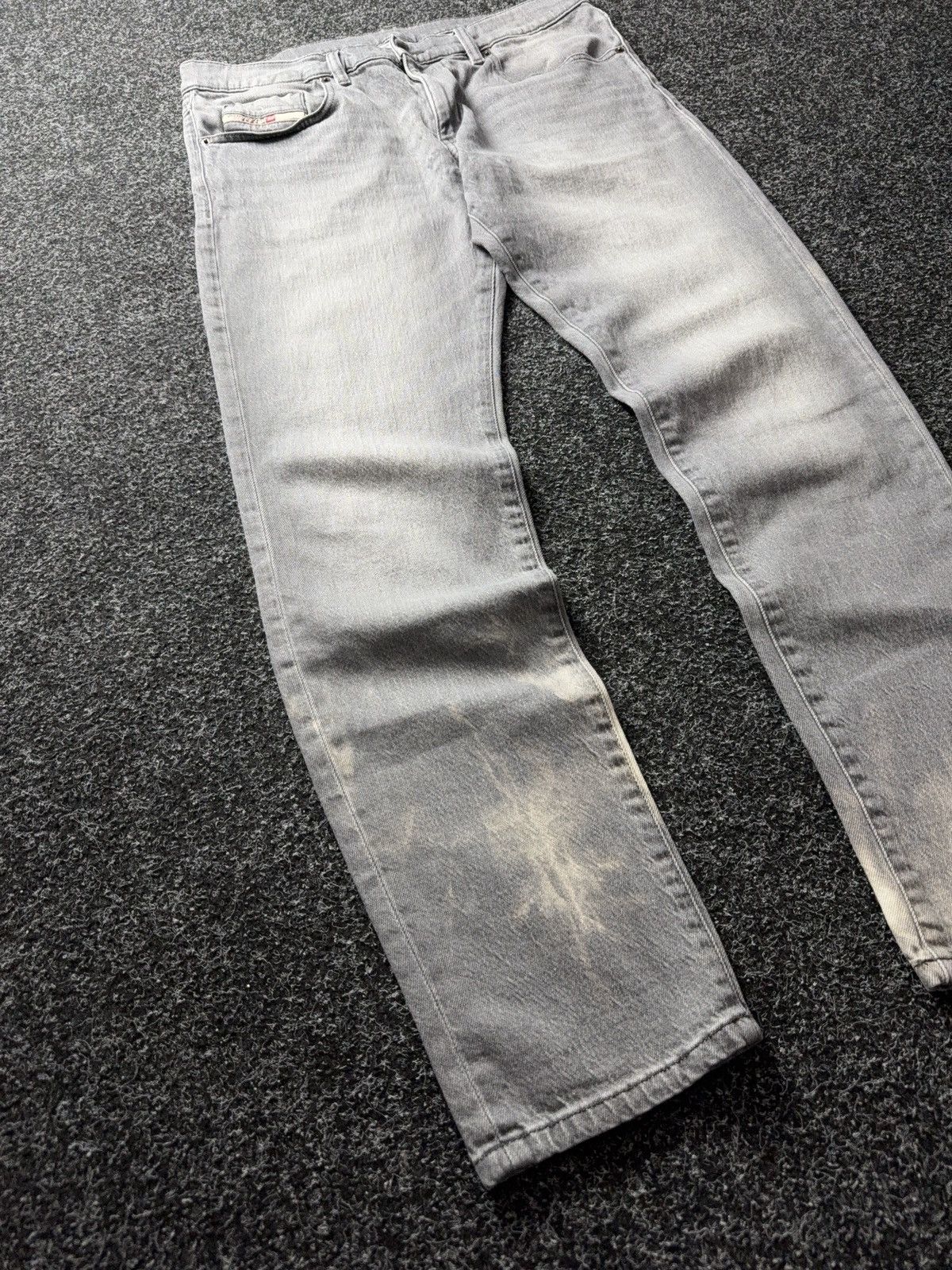 Diesel 00s Luxury Y2K Diesel Washed Grey Denim Jeans tapered Fit Size US 33 - 2 Thumbnail