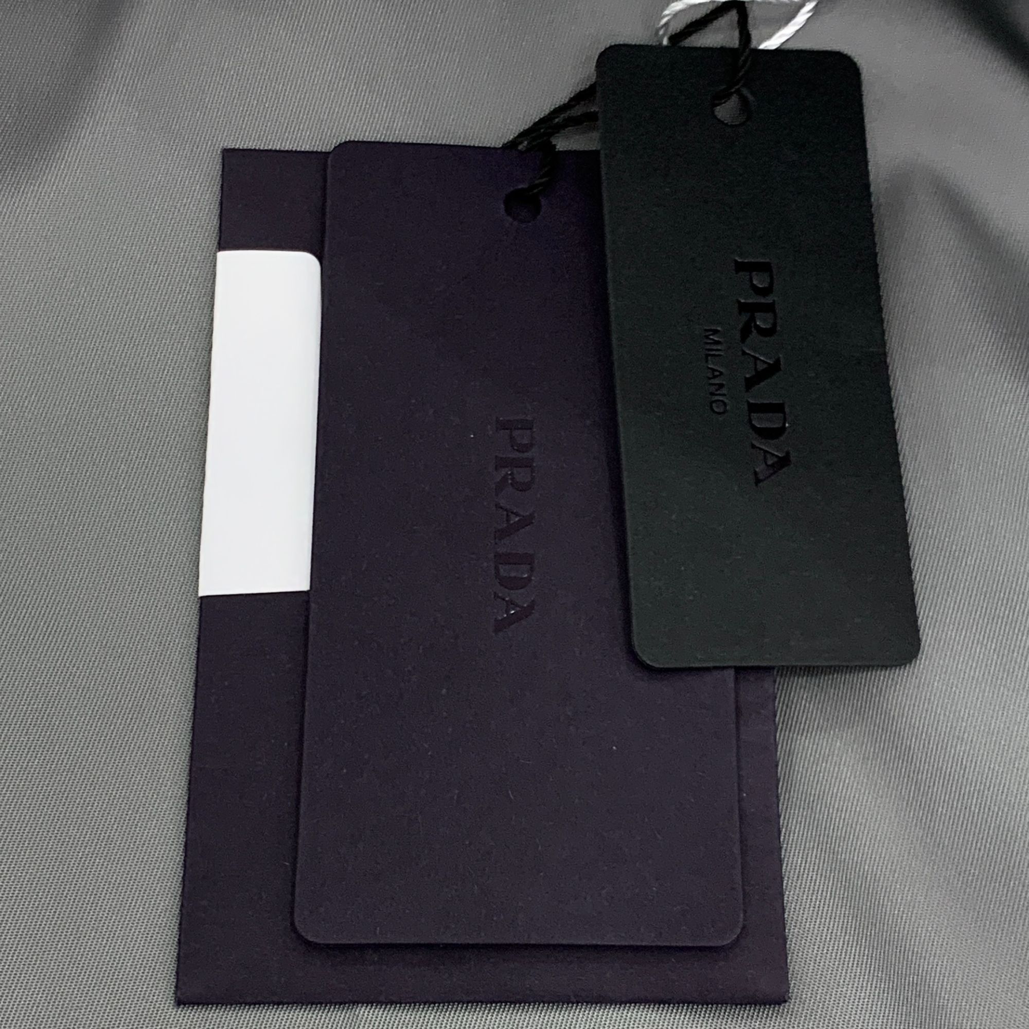 Prada Prada S-Class H9996 Grey Casual Shorts Size 48 M Triangle La Size US 32 / EU 48 - 4 Thumbnail