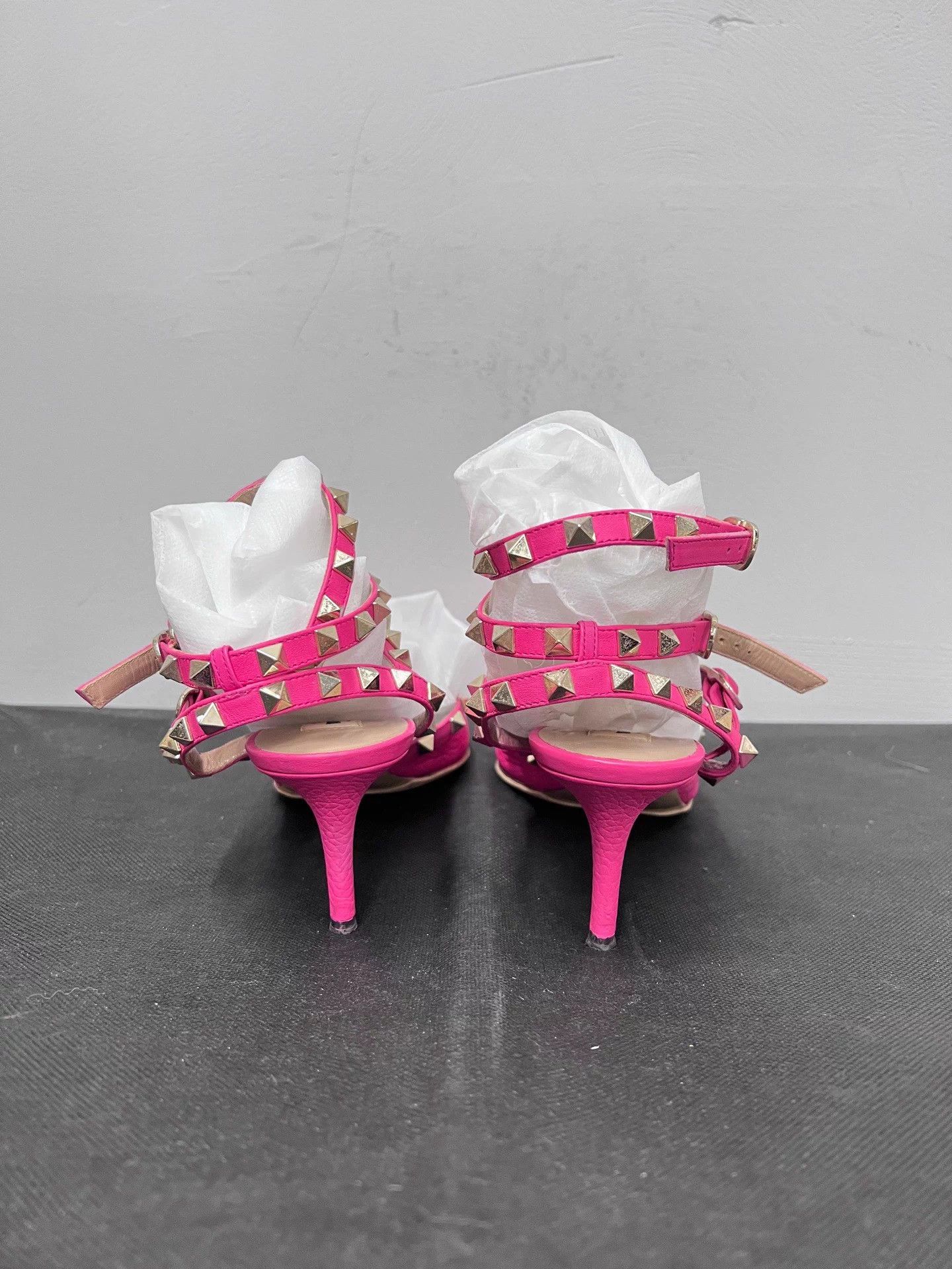 Valentino Valentino Magenta 3-Ring Studded Heels 38 Mint 6.5cm Size US 7.5 / IT 37.5 - 3 Thumbnail