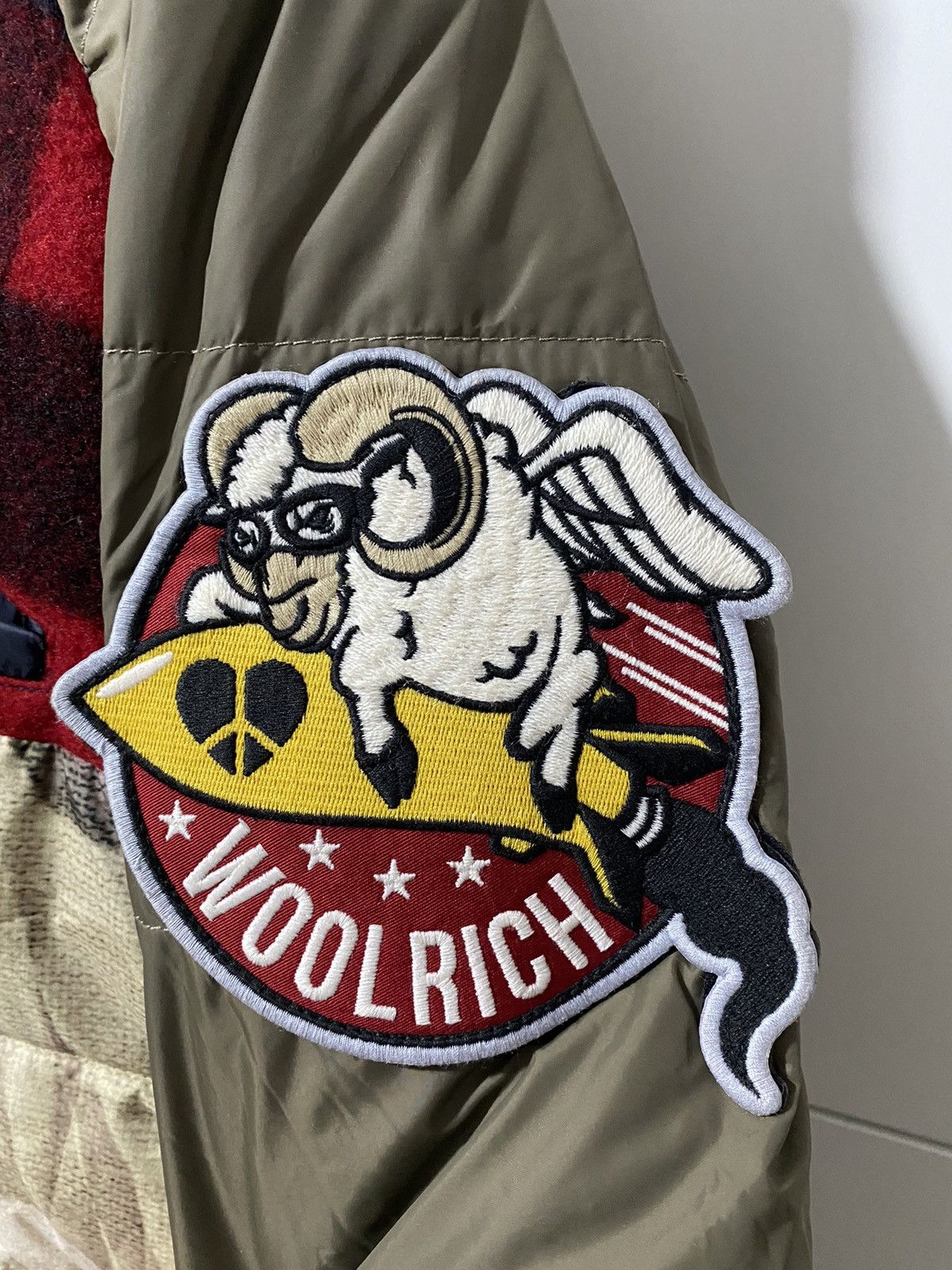 Woolrich Woolen Mills 🧥Woolrich X Griffin down jacket, size L, multi-color, used, Size US L / EU 52-54 / 3 - 18 Thumbnail