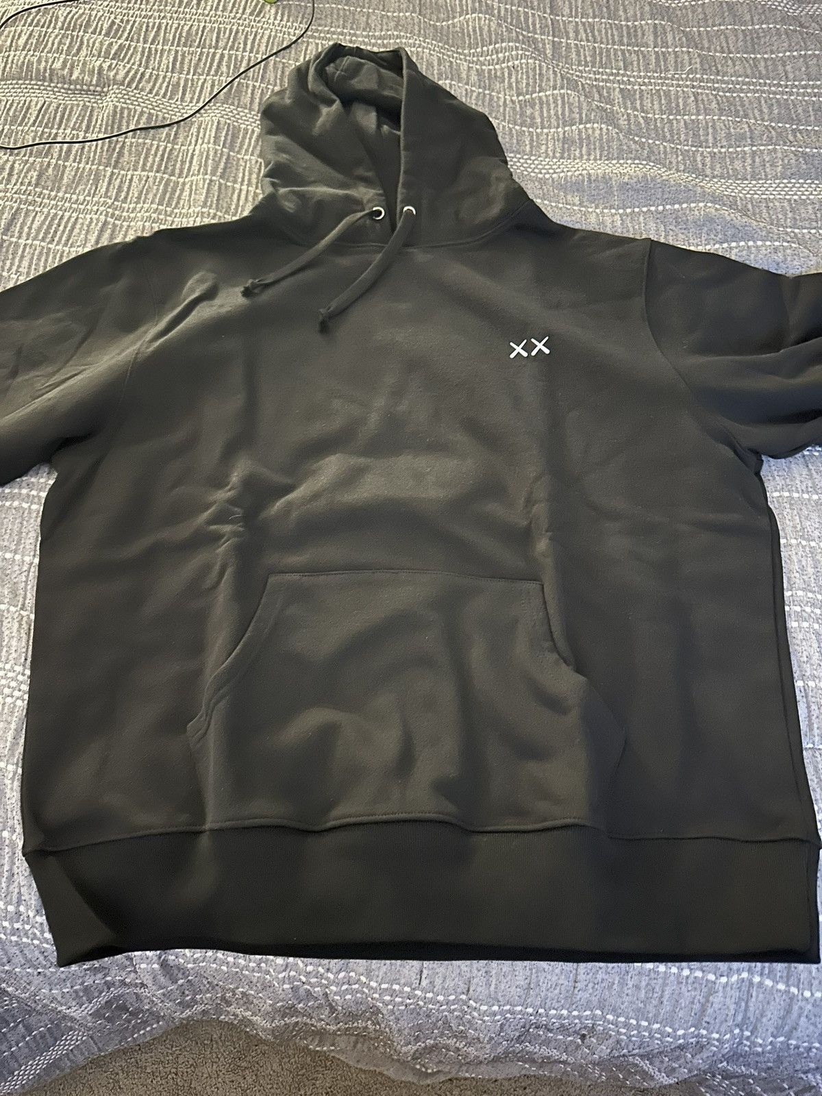 Kaws KAWS SHANGHAI hoodie size large Size US L / EU 52-54 / 3 - 3 Thumbnail