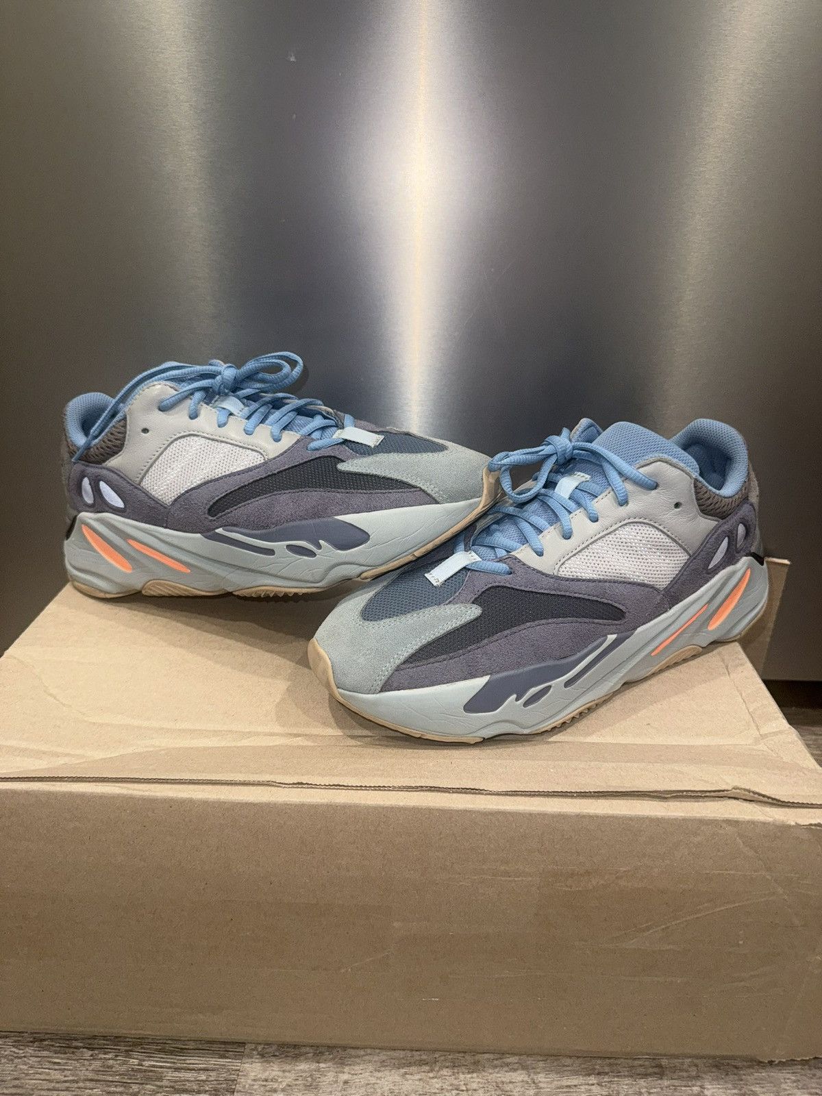 Yeezy Yeezy 700 Carbon Blue Size US 10 / EU 43 - 1 Thumbnail