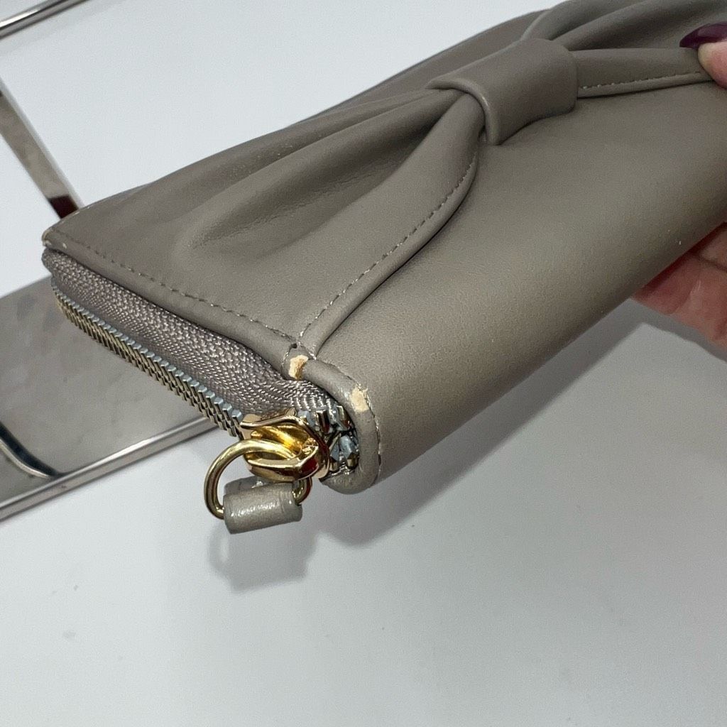 Betsey Johnson Betsey Johnson Faux Leather Bow Front Long Wallet Size ONE SIZE - 9 Thumbnail