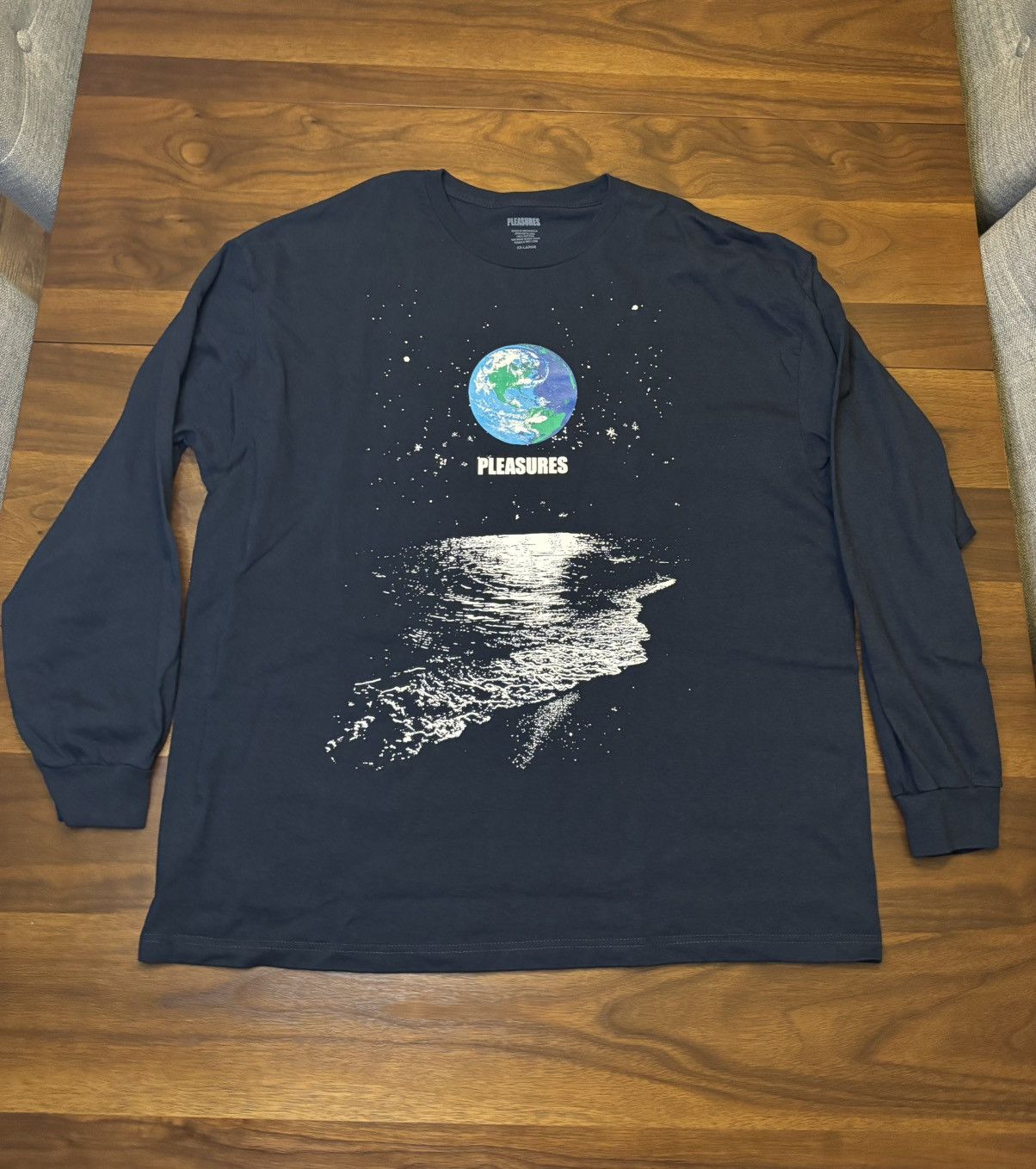 Pleasures Pleasures Rent long sleeve tee ‘navy’ Size US XXL / EU 58 / 5 - 1 Thumbnail