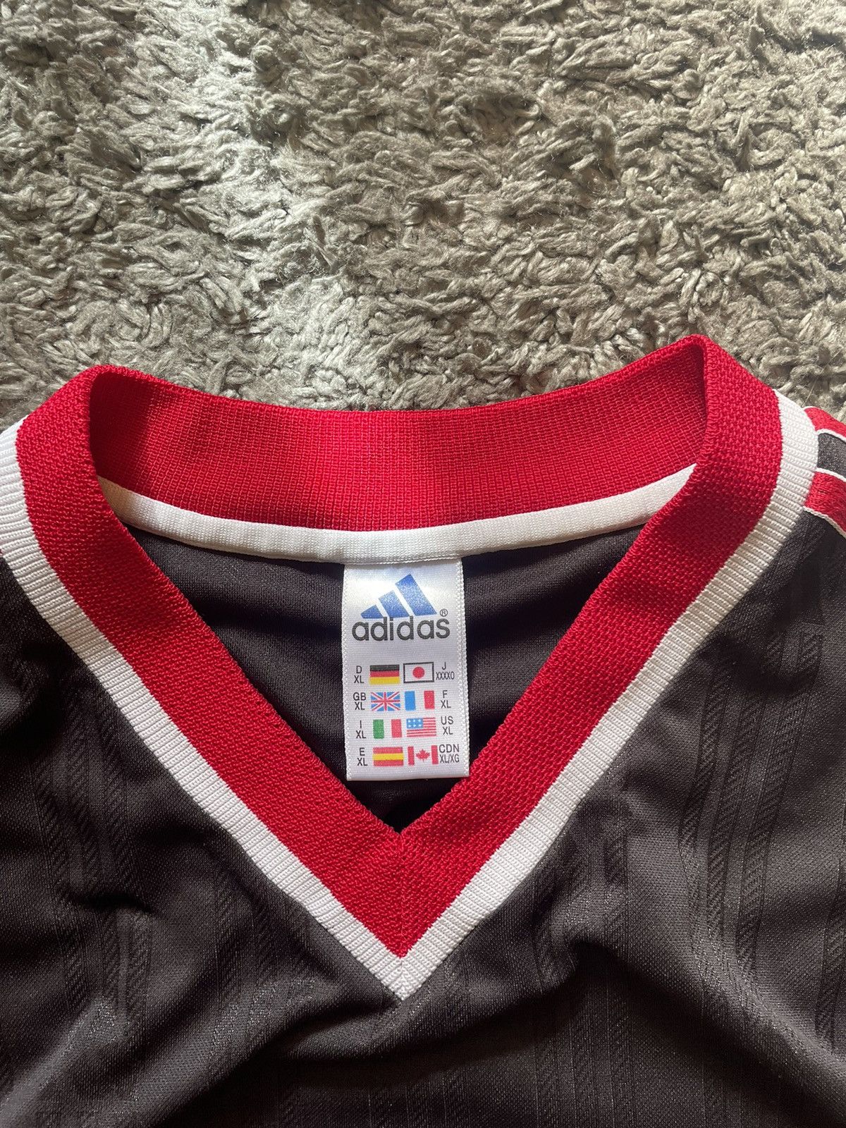 Adidas × Vintage 90s Adidas Vintage T-Shirt Jersey Streetwear Big Logo Rare Size US XL / EU 56 / 4 - 8 Thumbnail