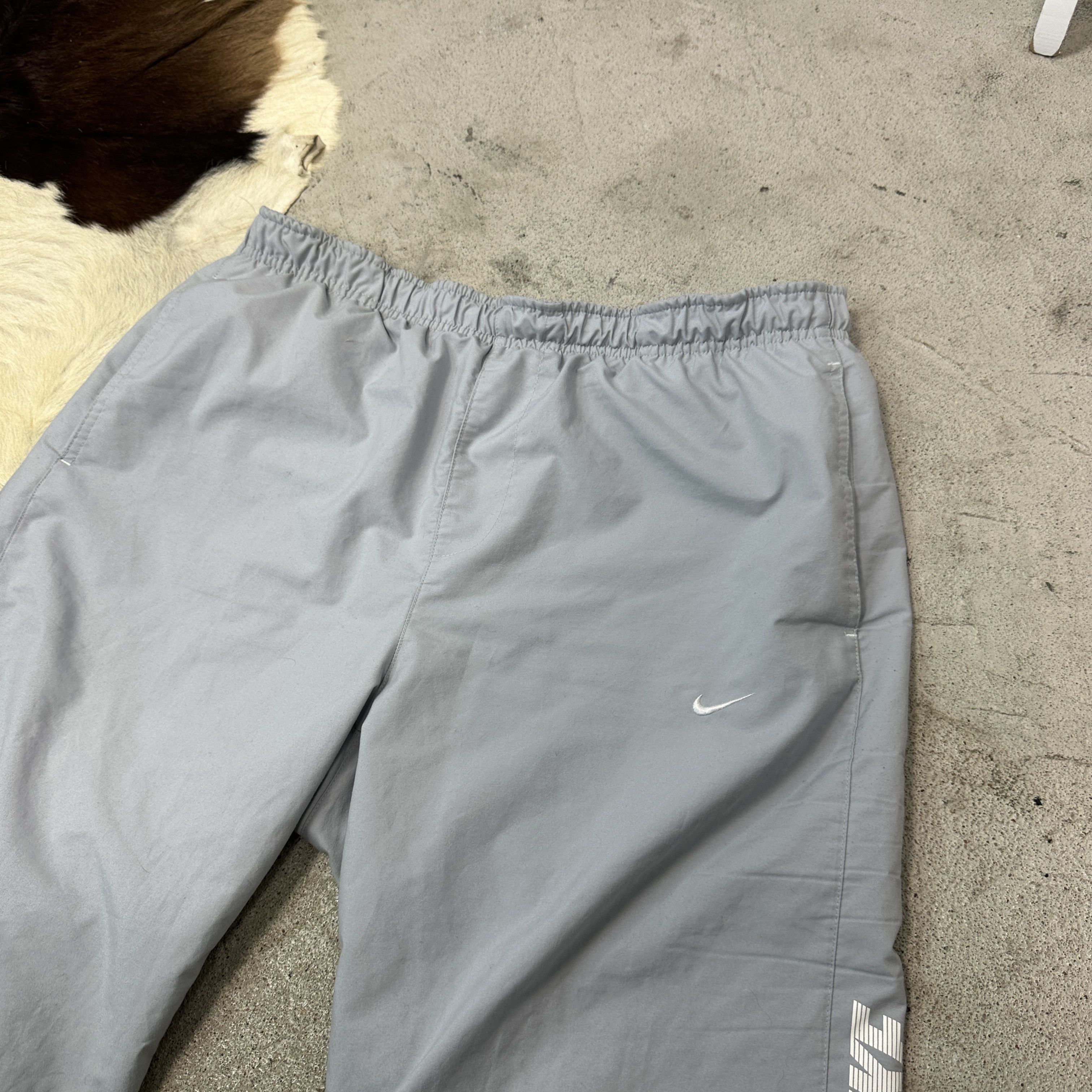 Nike Vintage Sporty Streetwear Nike Parachute Sweatpants Y2K Size US 36 / EU 52 - 4 Thumbnail