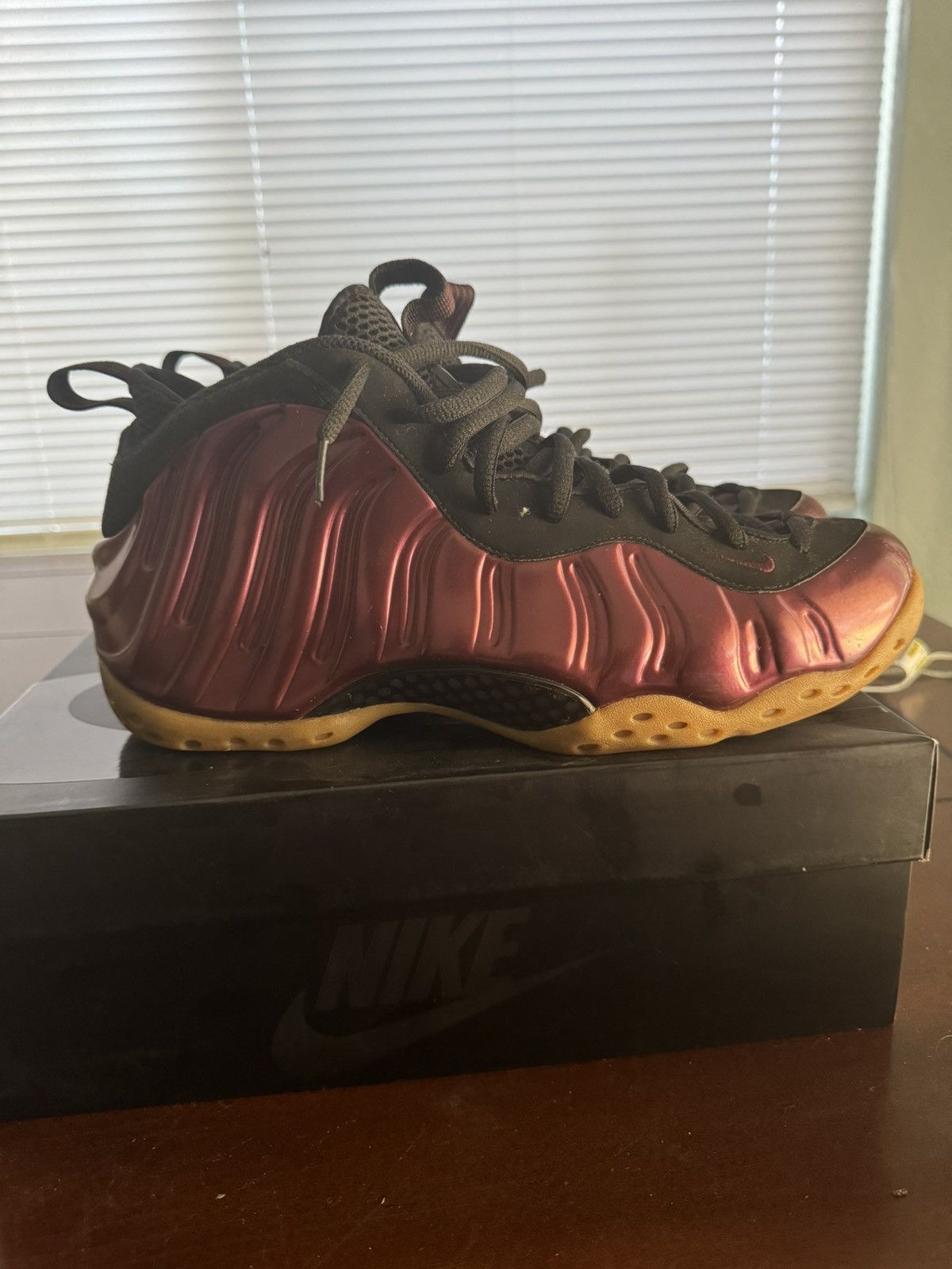 Nike Air Foamposite One 'Night Maroon' 2016 Size US 11.5 / EU 44-45 - 2 Thumbnail