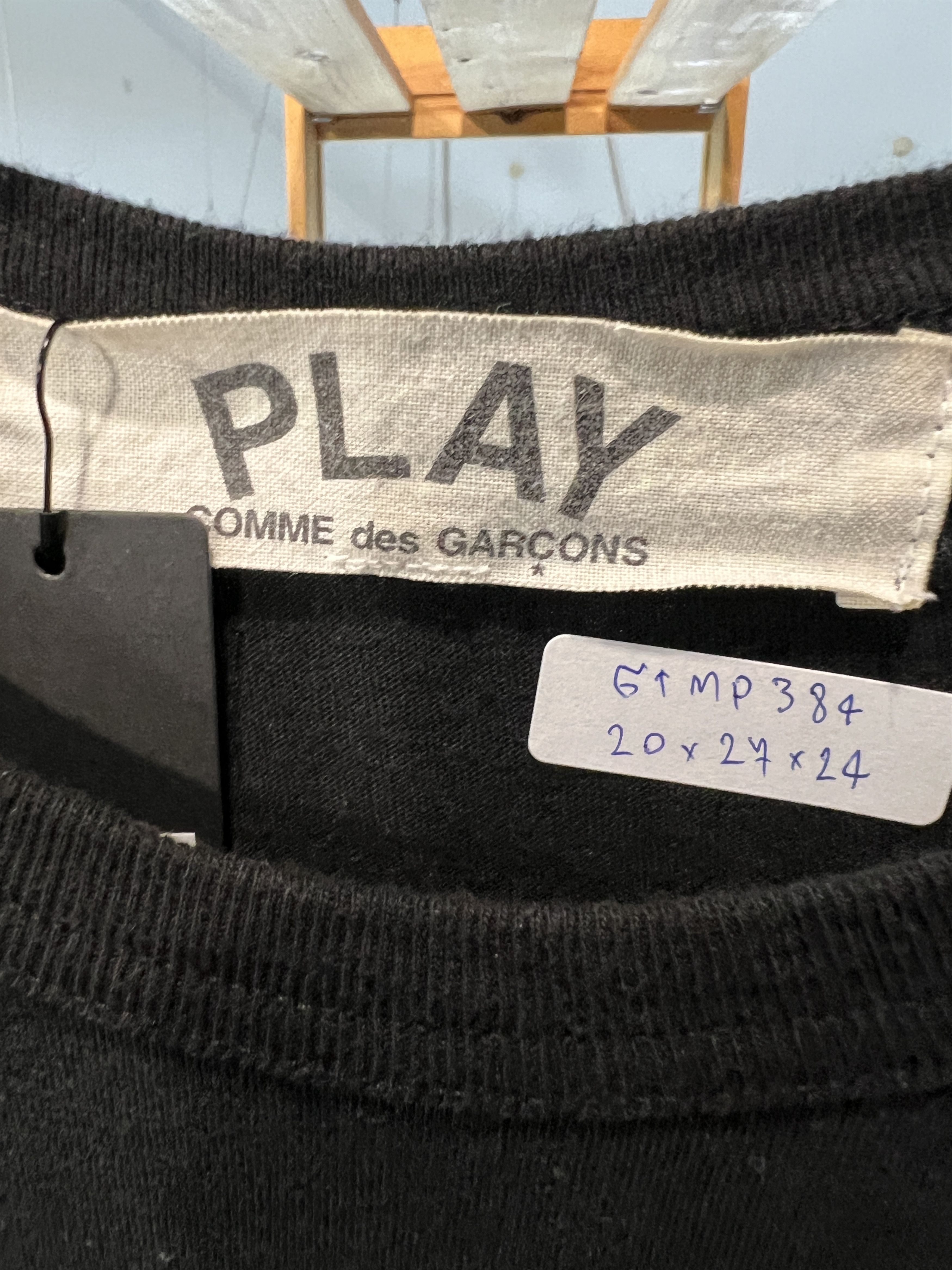 Comme des Garcons PLAY PLAY COMME des GARÇONS Mini Logo L/S Tee (M) GTMP384 Size US M / EU 48-50 / 2 - 3 Thumbnail