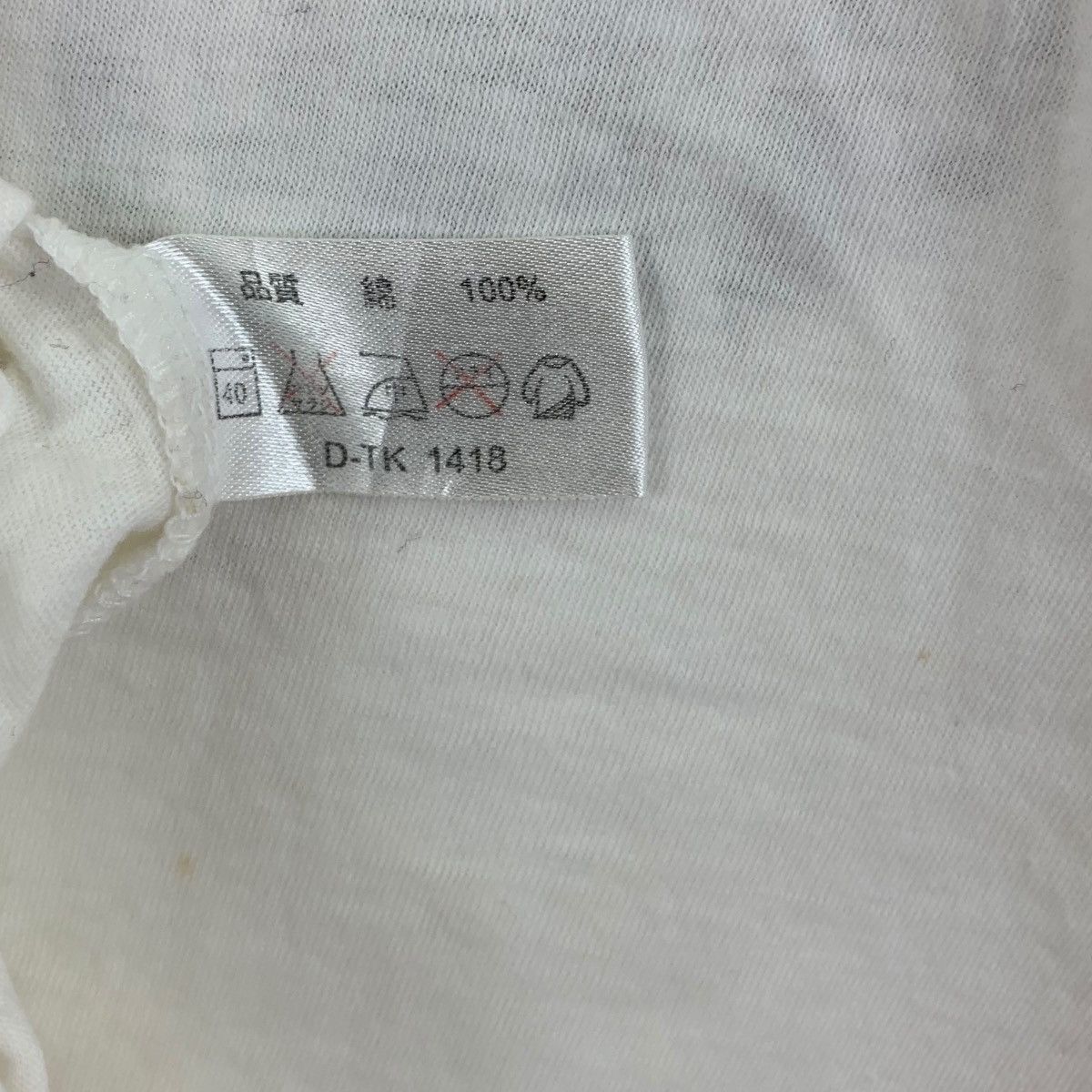 Vintage Vintage 90’ LOVE IN THE WITCH FOREST Artwork Tee Shirt Top Size S / US 4 / IT 40 - 7 Thumbnail