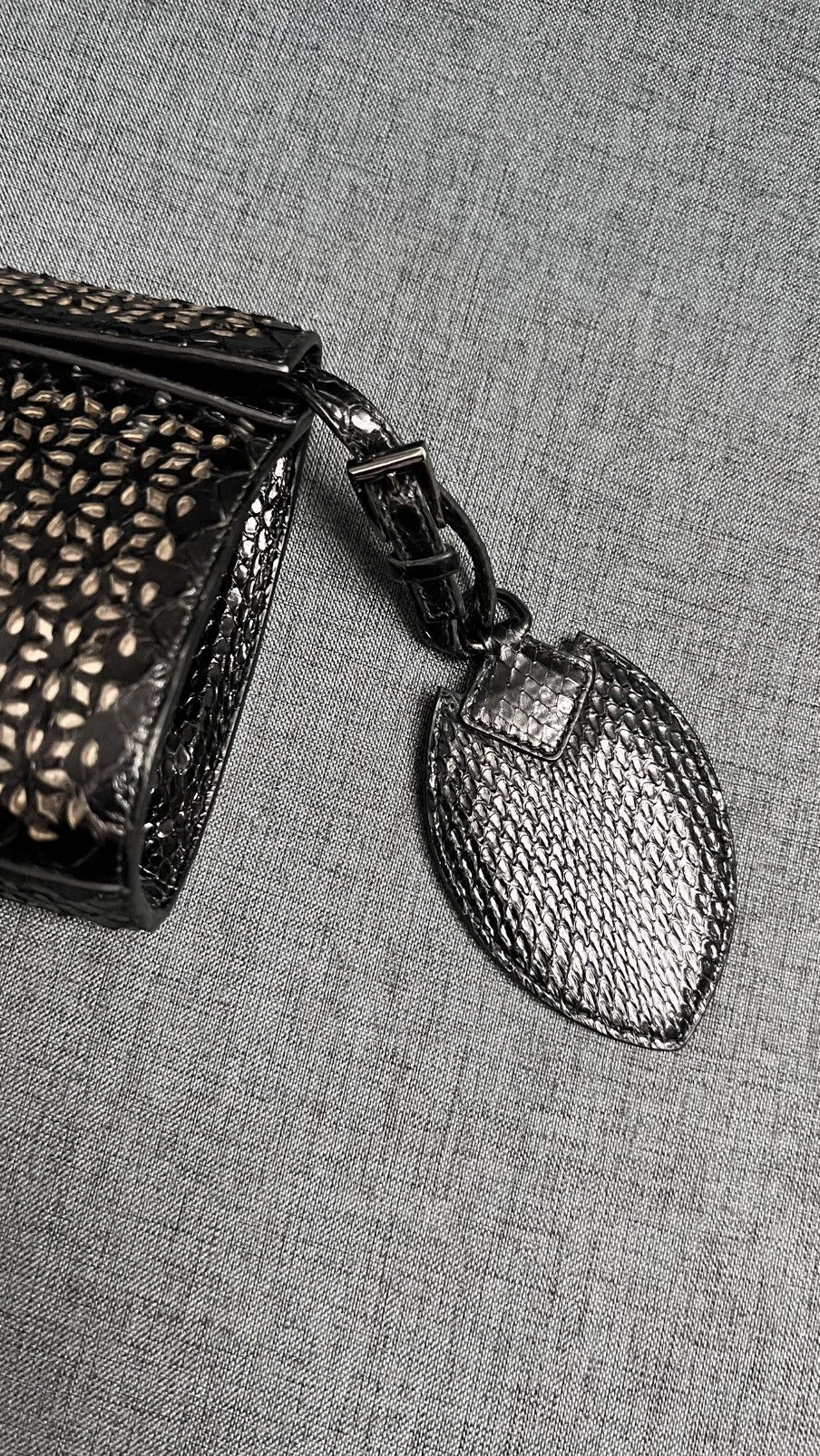 Alaia Alaia Python Laser Cut Clutch Bag Size ONE SIZE - 10 Thumbnail