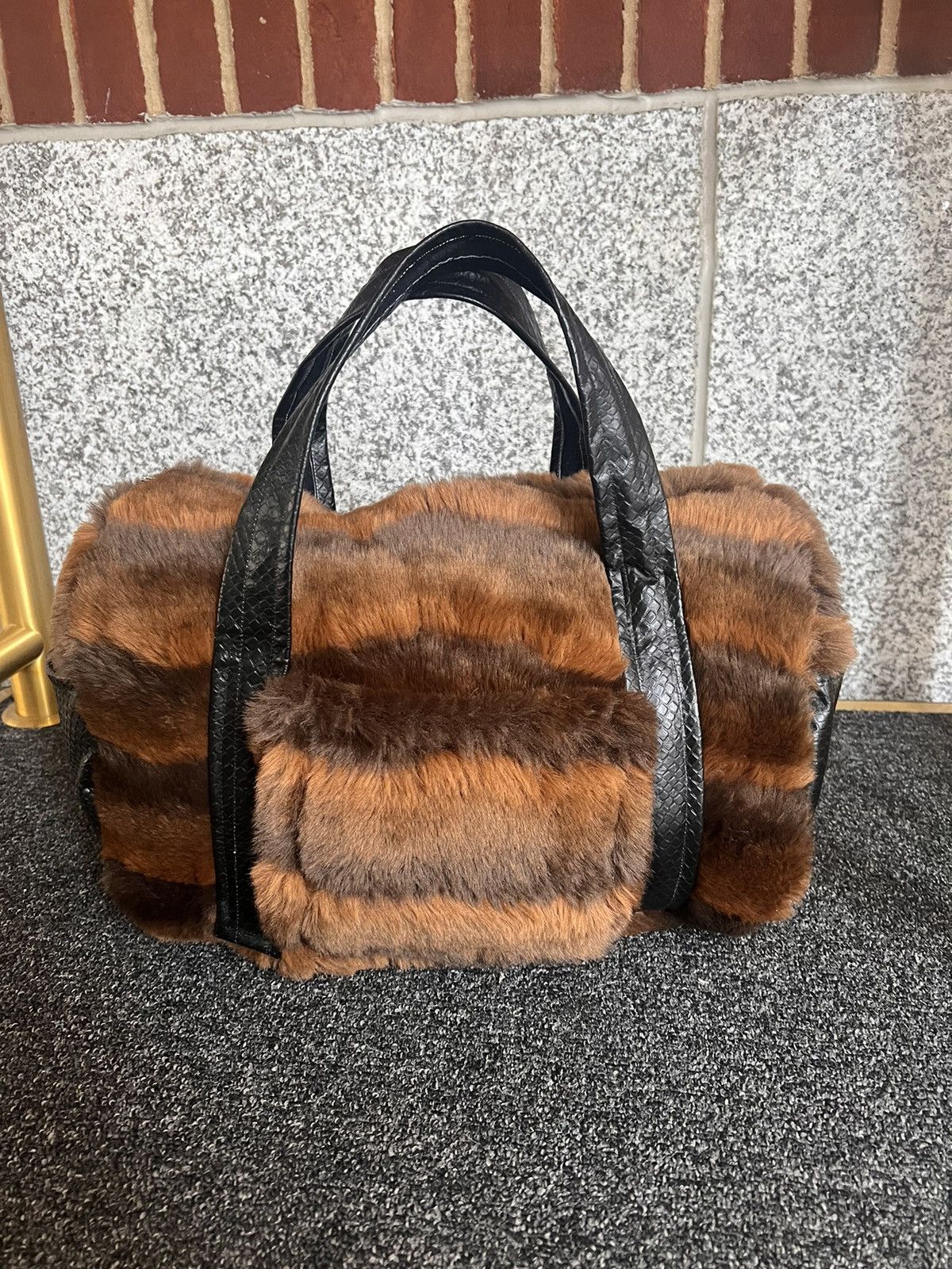 Other Njeri Marikazi Handmade snakeskin fur duffle Size ONE SIZE - 4 Thumbnail
