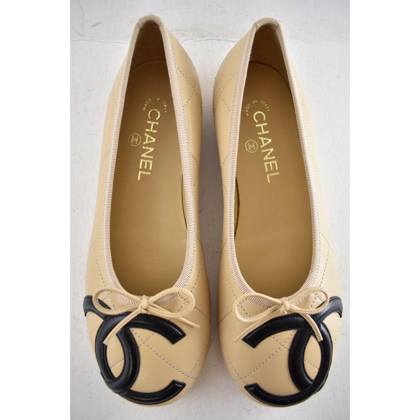 Chanel Chanel Coco Beach Cambon Beige Black CC XL Logo Flats 37 Size US 6 / IT 36 - 18 Thumbnail