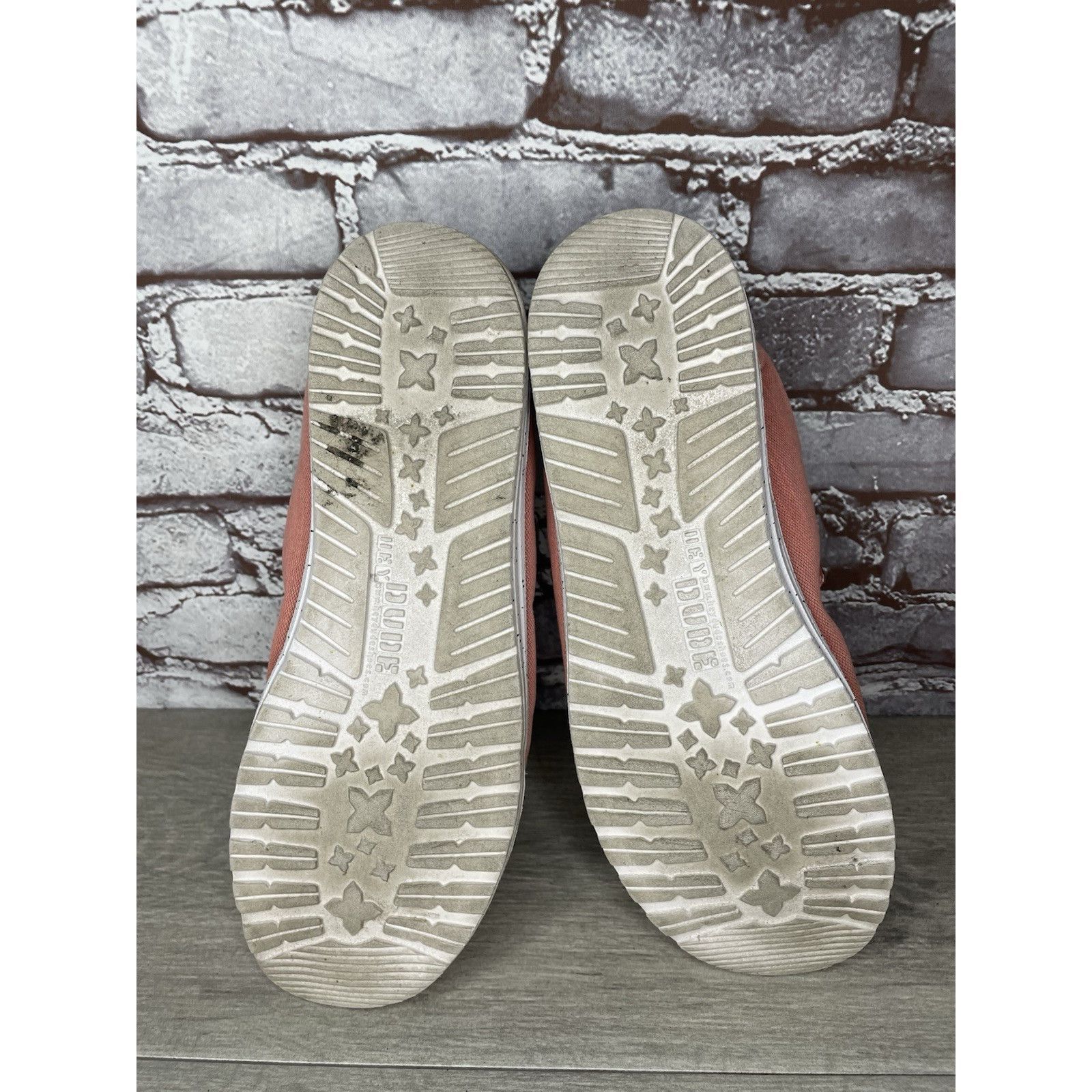 Other Hey Dude Shoes Wally Washed Pink Fabric Slip On Comfort Shoe Size US 13 / EU 46 - 21 Thumbnail