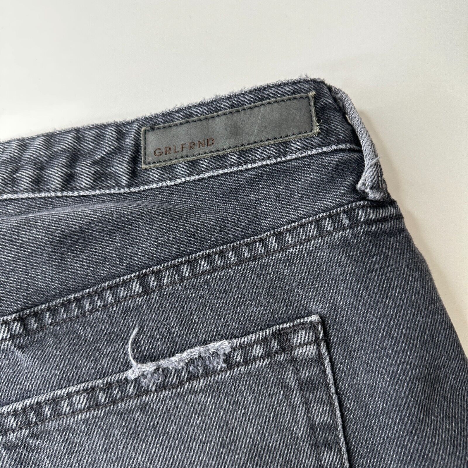 GRLFRND GRLFRND Cindy Button Fly High Rise Gray CutOff Jean Short 32 Size 32" / US 10 / IT 46 - 9 Thumbnail