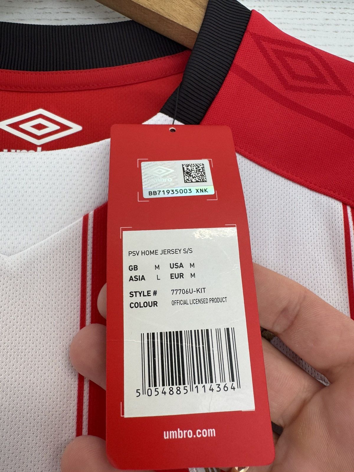 Umbro BNWT PSV Eindhoven 2017-2018 Home Soccer Jersey Football Kit Size US M / EU 48-50 / 2 - 8 Thumbnail