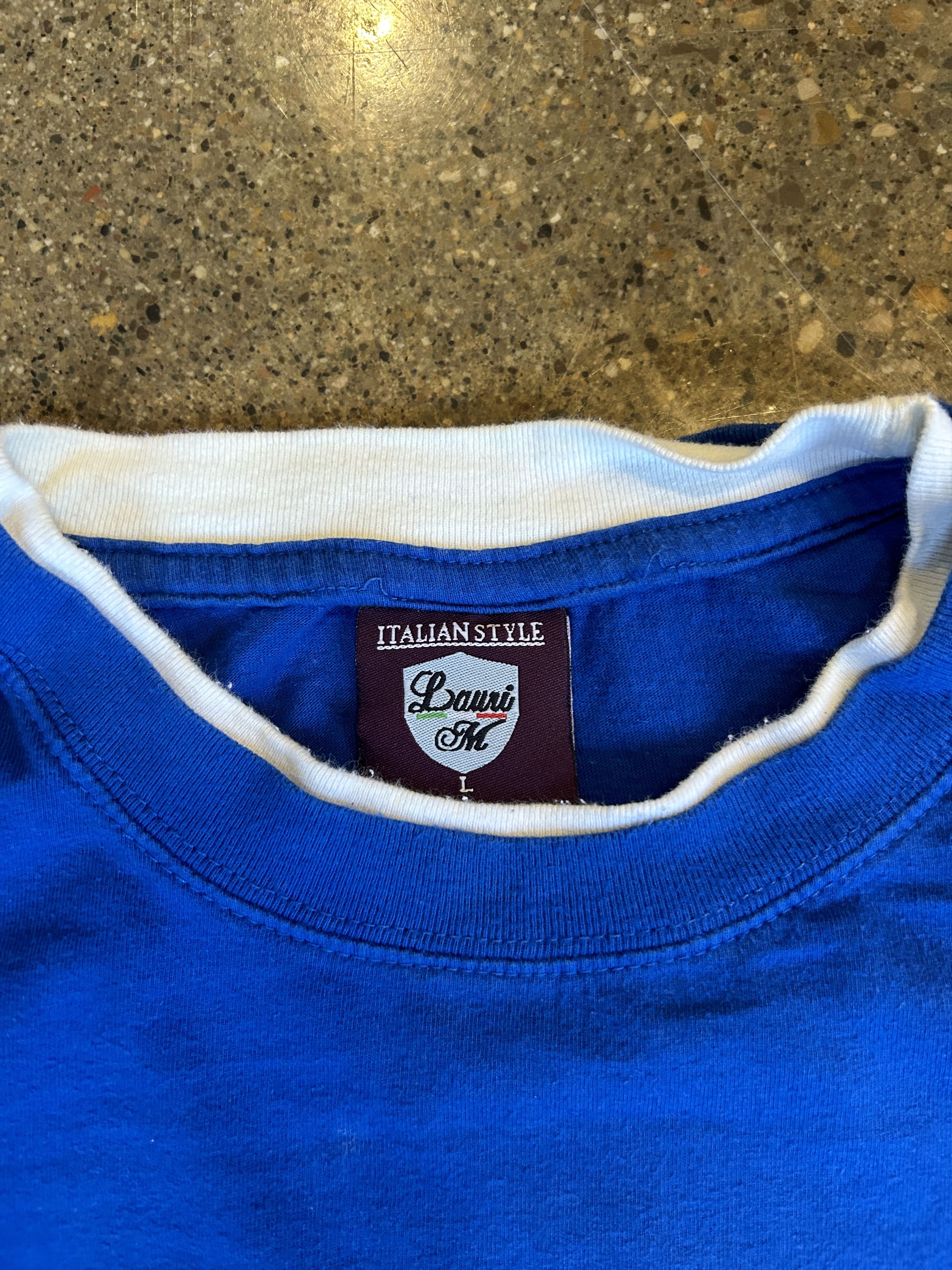 Vintage Vintage 90s Italy Embroidered Retro Soccer T Shirt L Size US L / EU 52-54 / 3 - 3 Thumbnail