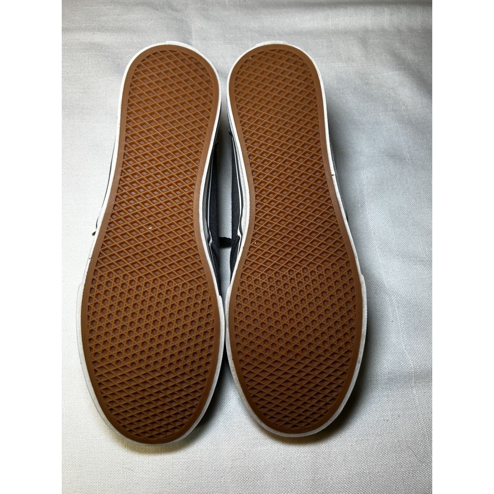 Vans Vans Women 9 Off The Wall Sneakers Gray Canvas Lace Up Round Size US 9 / IT 39 - 4 Thumbnail