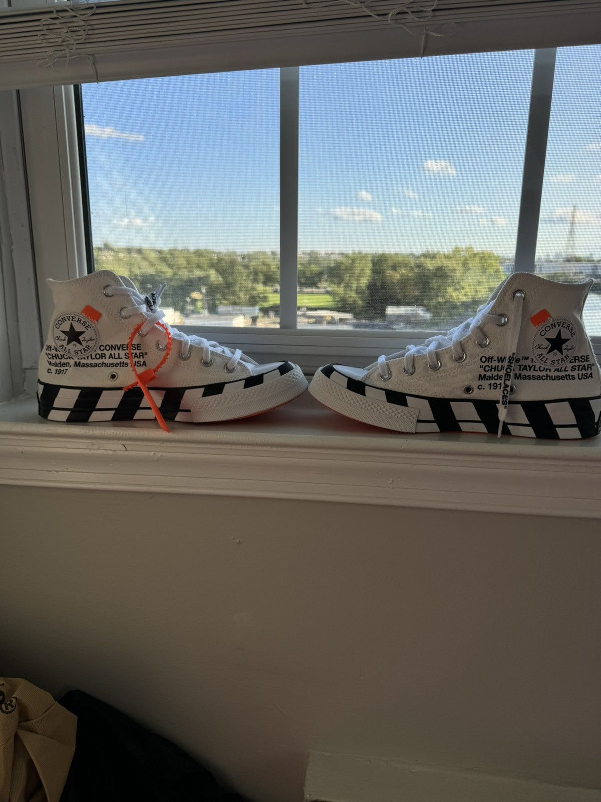 Off-White Off White Converse Chuck Taylor’s Size US 6 / EU 39 - 4 Thumbnail