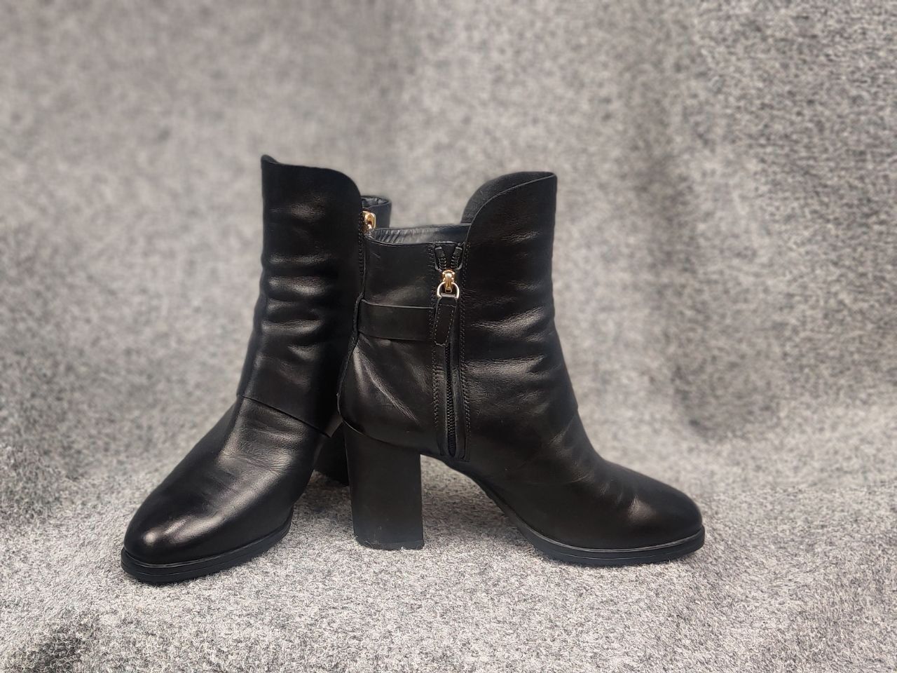 Tod's Tod's Design elegant black leather ankle Zip Boots Shoes Size US 7.5 / IT 37.5 - 15 Thumbnail