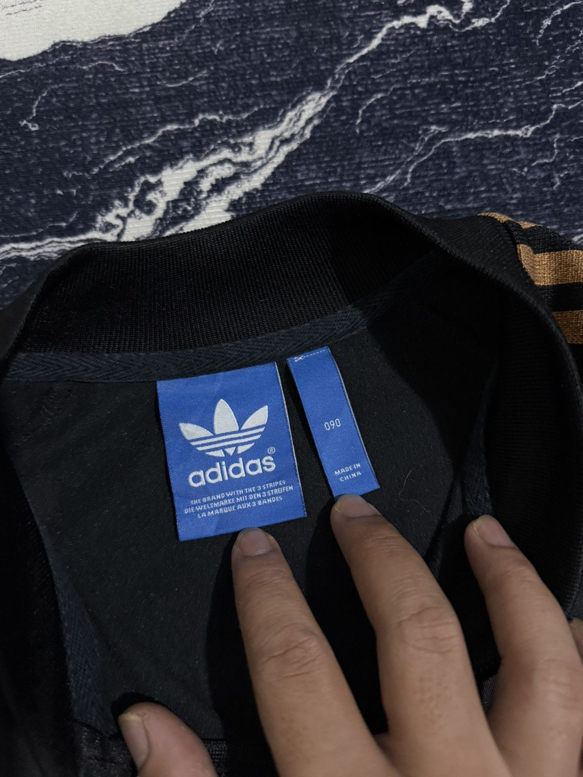 Adidas × Nigo Rare adidas x nigo bear tracktop Size US S / EU 44-46 / 1 - 8 Thumbnail