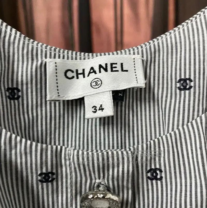 Chanel Chanel Gray Sleeveless Cropped Top . Size XXS / US 00 / IT 34 - 6 Thumbnail