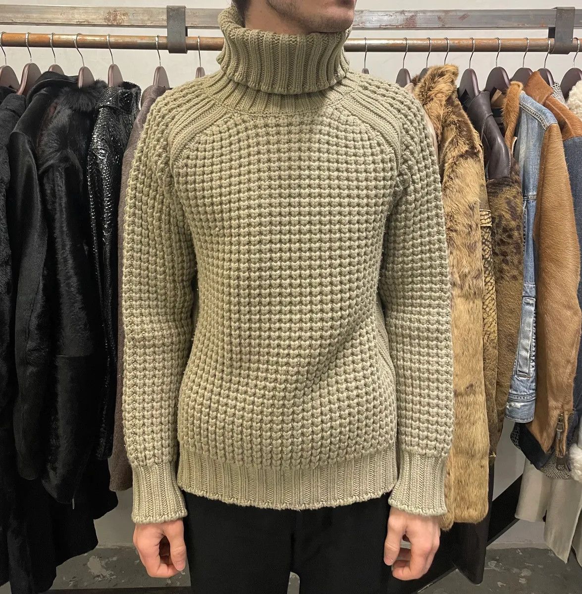 Saint Laurent Paris 2000s Yves Saint Laurent Grey Wool Turtleneck Size US M / EU 48-50 / 2 - 2 Thumbnail