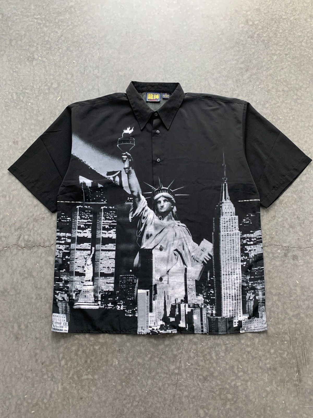 Japanese Brand × Vintage Crazy Vintage Y2K New York Printed Shirt Baggy Skater Size US XXL / EU 58 / 5 - 1 Thumbnail