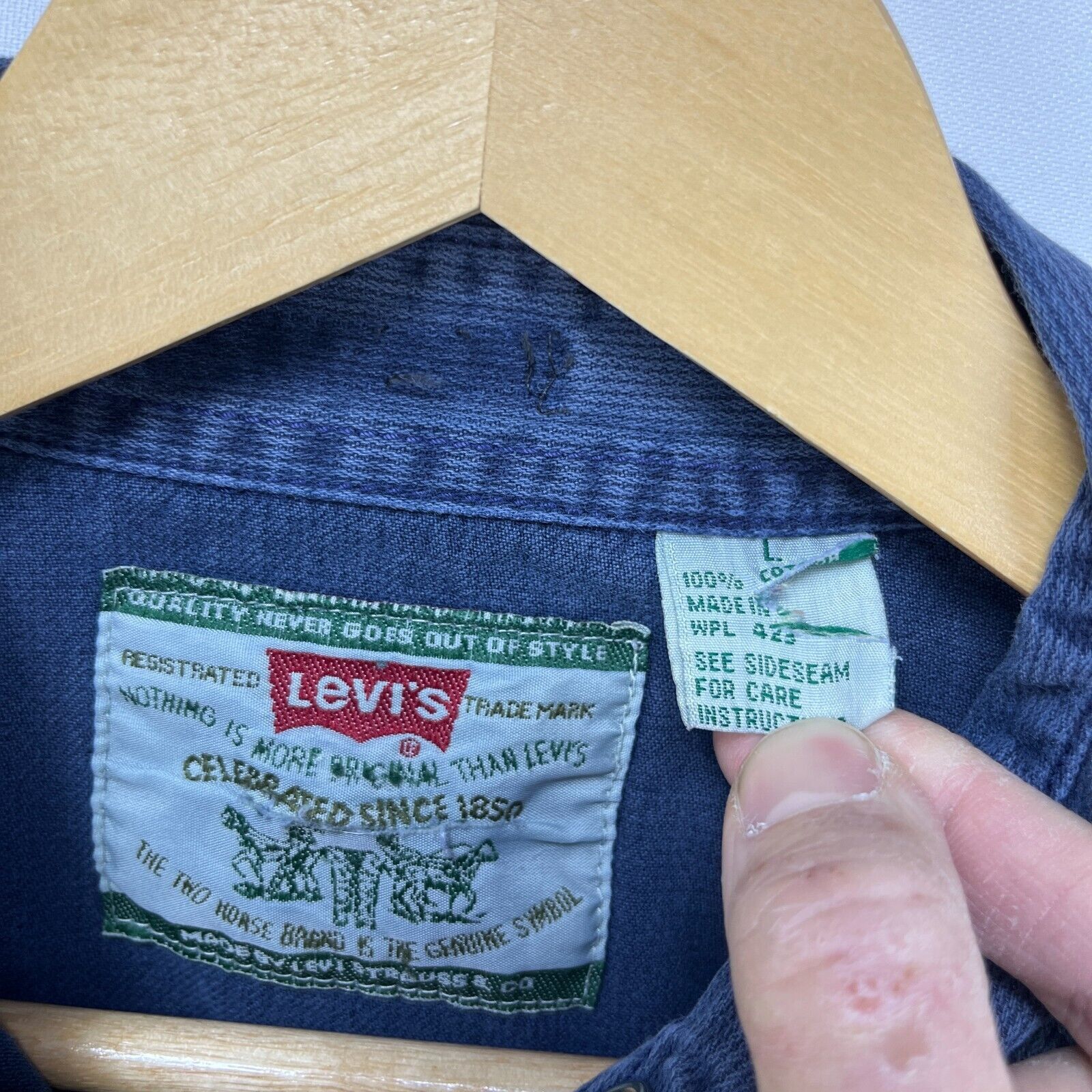 Levi's × Vintage Vintage 90s Levi's Snap Button Faded Long Sleeve Shirt Large Size US L / EU 52-54 / 3 - 4 Thumbnail