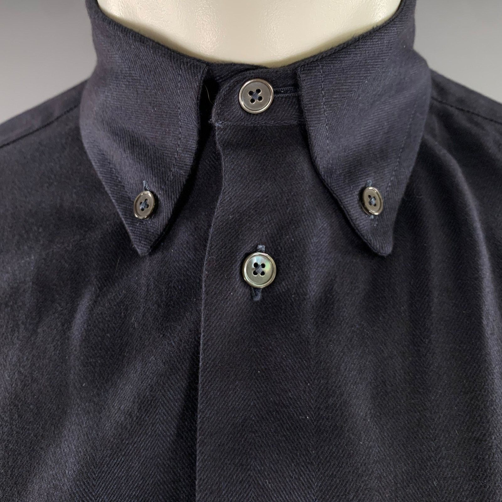 Paul Smith PAUL SMITH Navy Herringbone Flannel Cotton Blend Button-Down Size US S / EU 44-46 / 1 - 2 Thumbnail