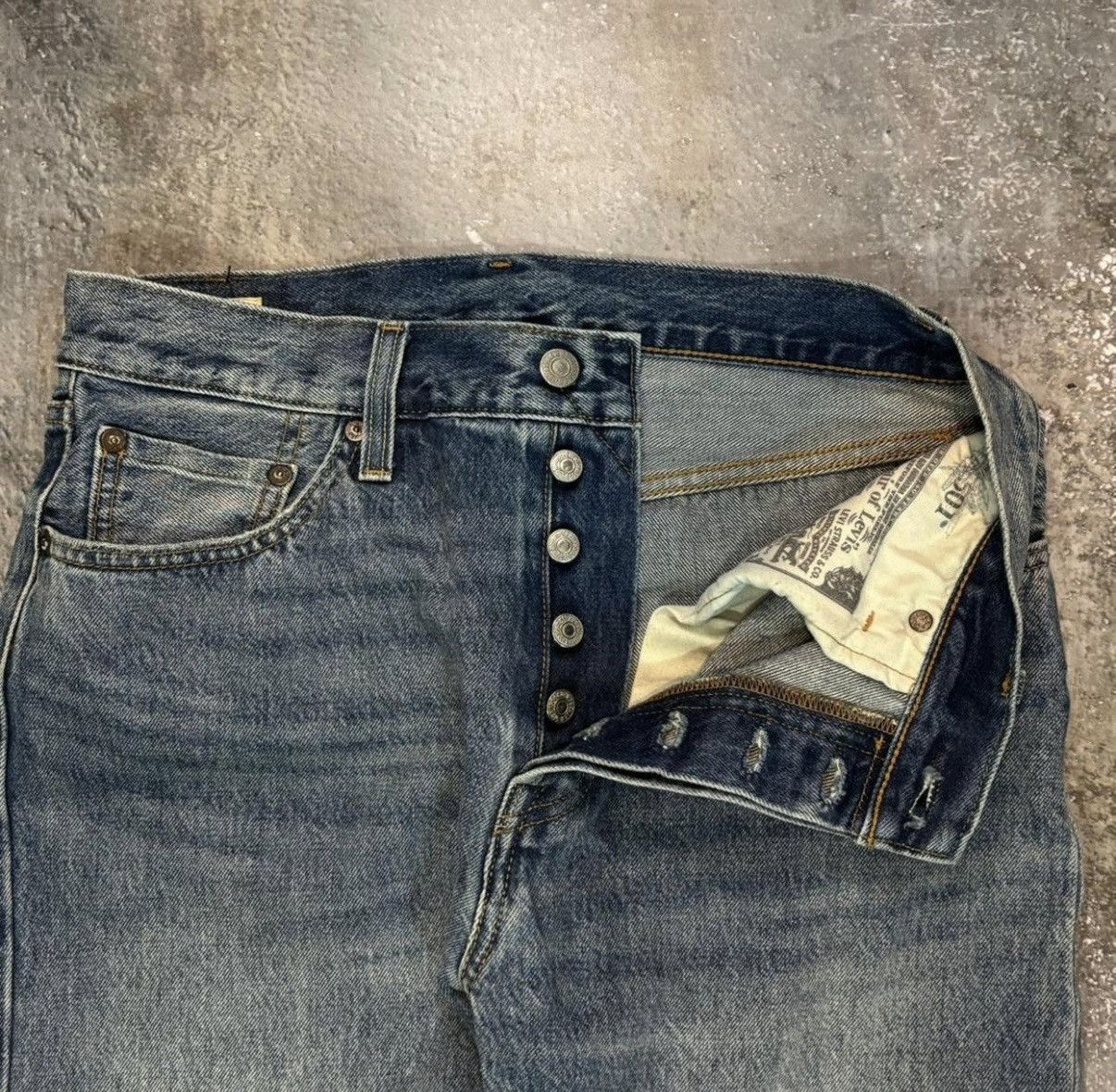 Levi's Levis 501 Jeans Mens 28X26 Selvedge Premium Big E Button Fly Size 28" / US 6 / IT 42 - 5 Thumbnail