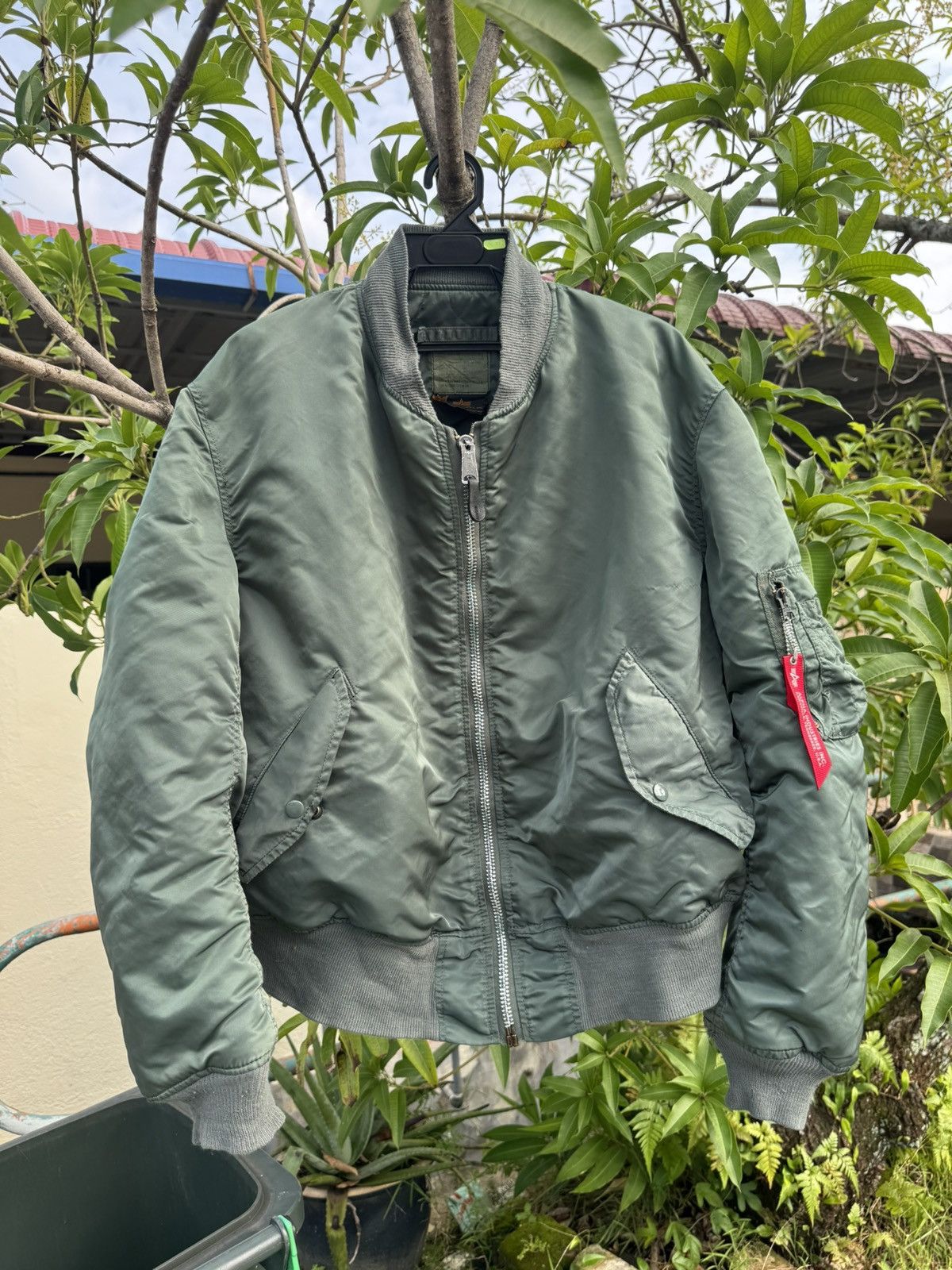 Alpha Industries Vintage Alpha Industries Distressed USAF Ma-1 Bomber Jacket Size US XL / EU 56 / 4 - 1 Thumbnail
