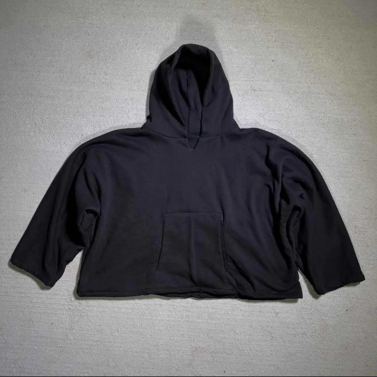 Yeezy ナイロンプルオーバー sample black /yzy Yeezy ナイロンプルオーバー sample black /yzy